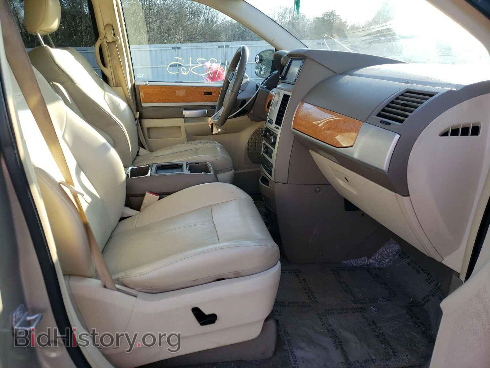 2009 CHRYSLER MINIVAN - VIN: 2A8HR64X49R596924 - Фото 5