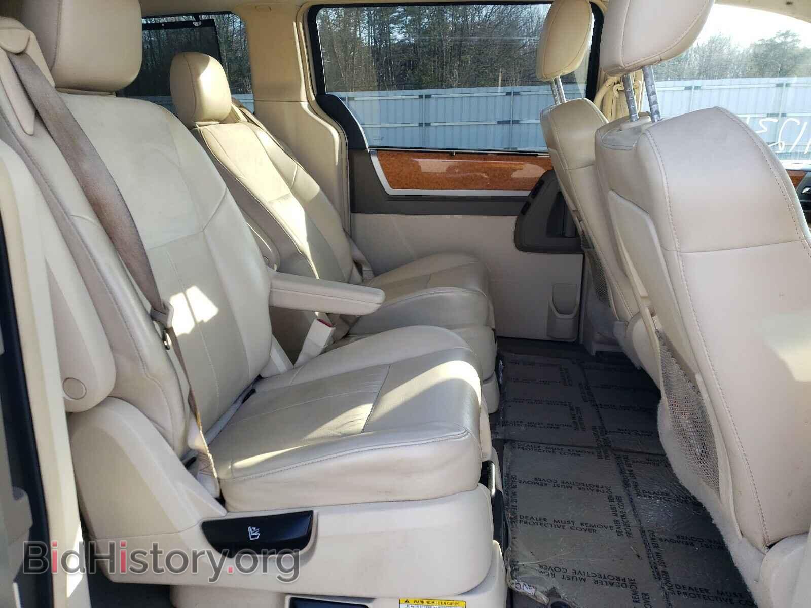 2009 CHRYSLER MINIVAN - VIN: 2A8HR64X49R596924 - Фото 6