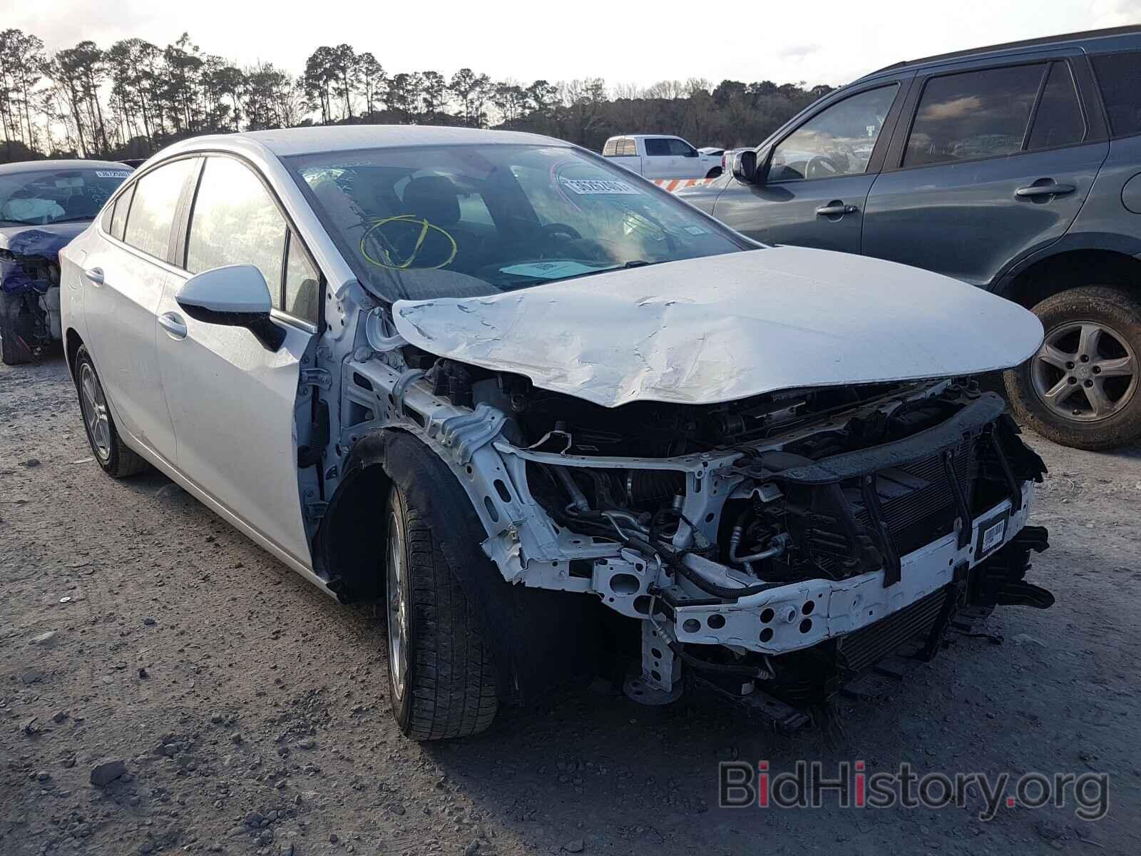 Photo 1G1BE5SM4J7170175 - CHEVROLET CRUZE 2018