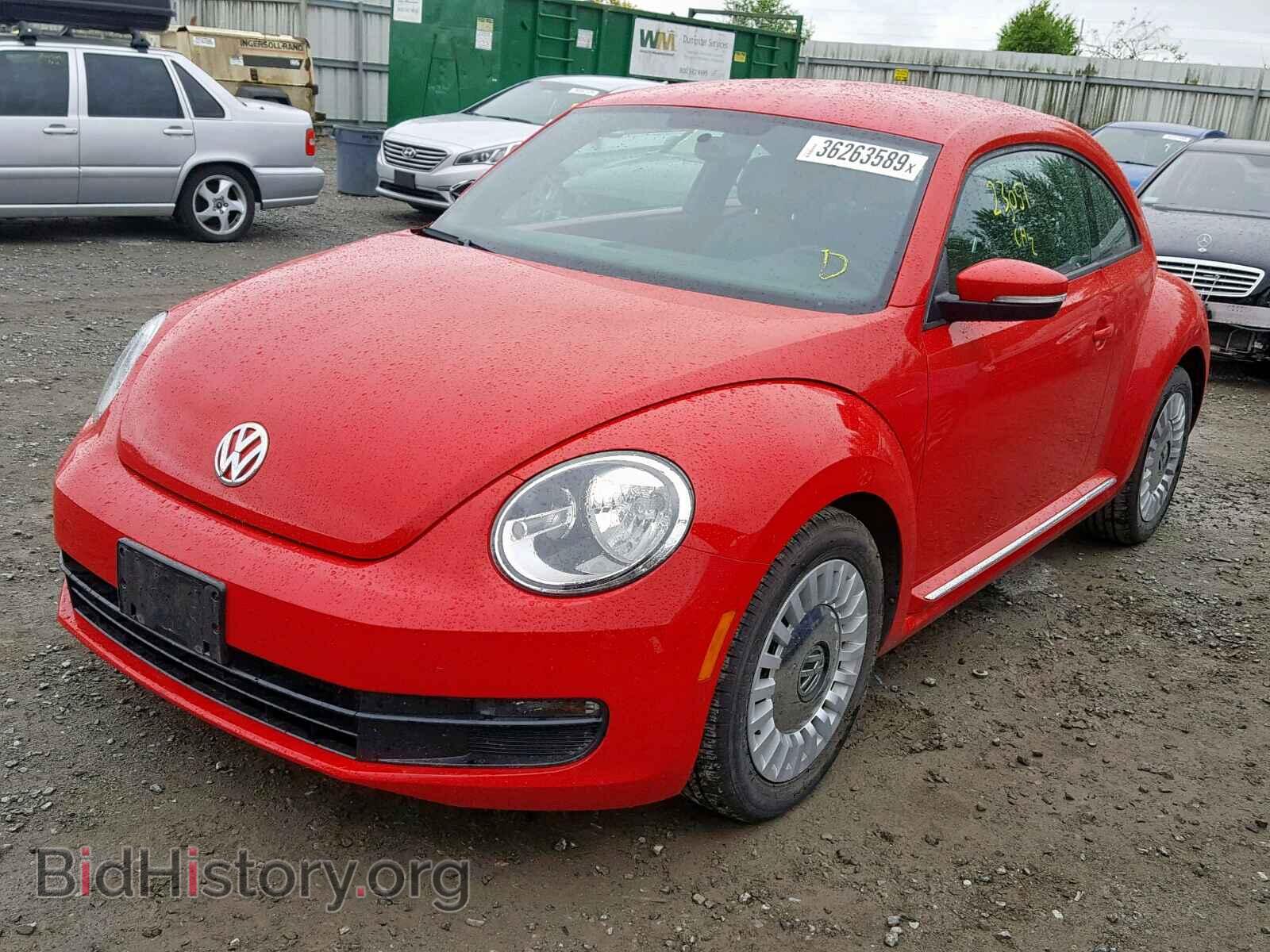 2014 VOLKSWAGEN BEETLE - VIN: 3VWJP7AT3EM606458 - Фото 2
