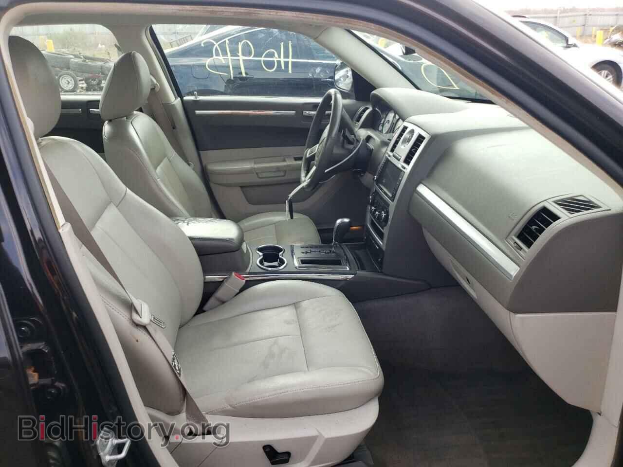2010 CHRYSLER 300 - VIN: 2C3CA5CV0AH199230 - Фото 5