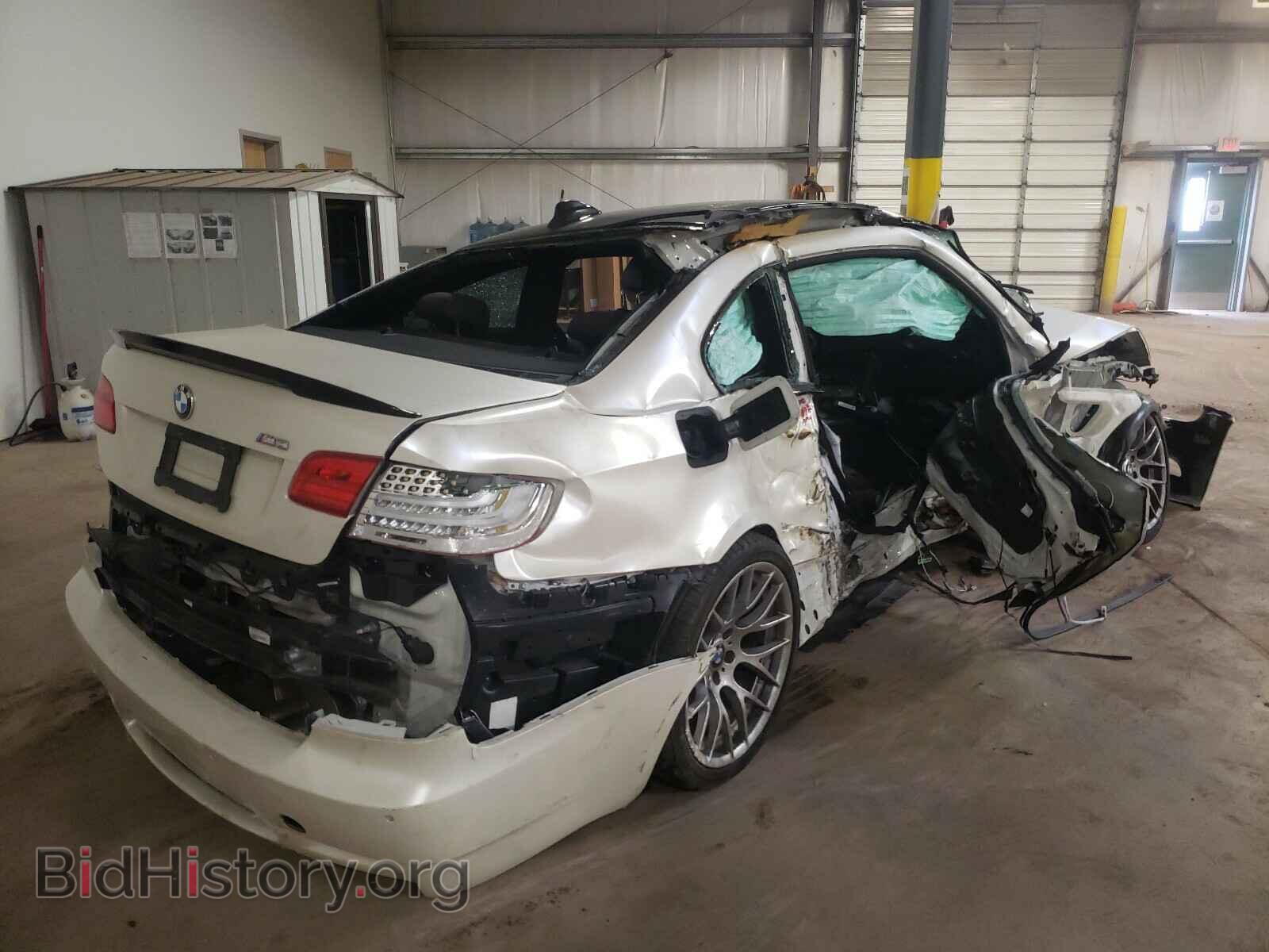 2011 BMW M3 - VIN: WBSKG9C57BE368853 - Фото 4