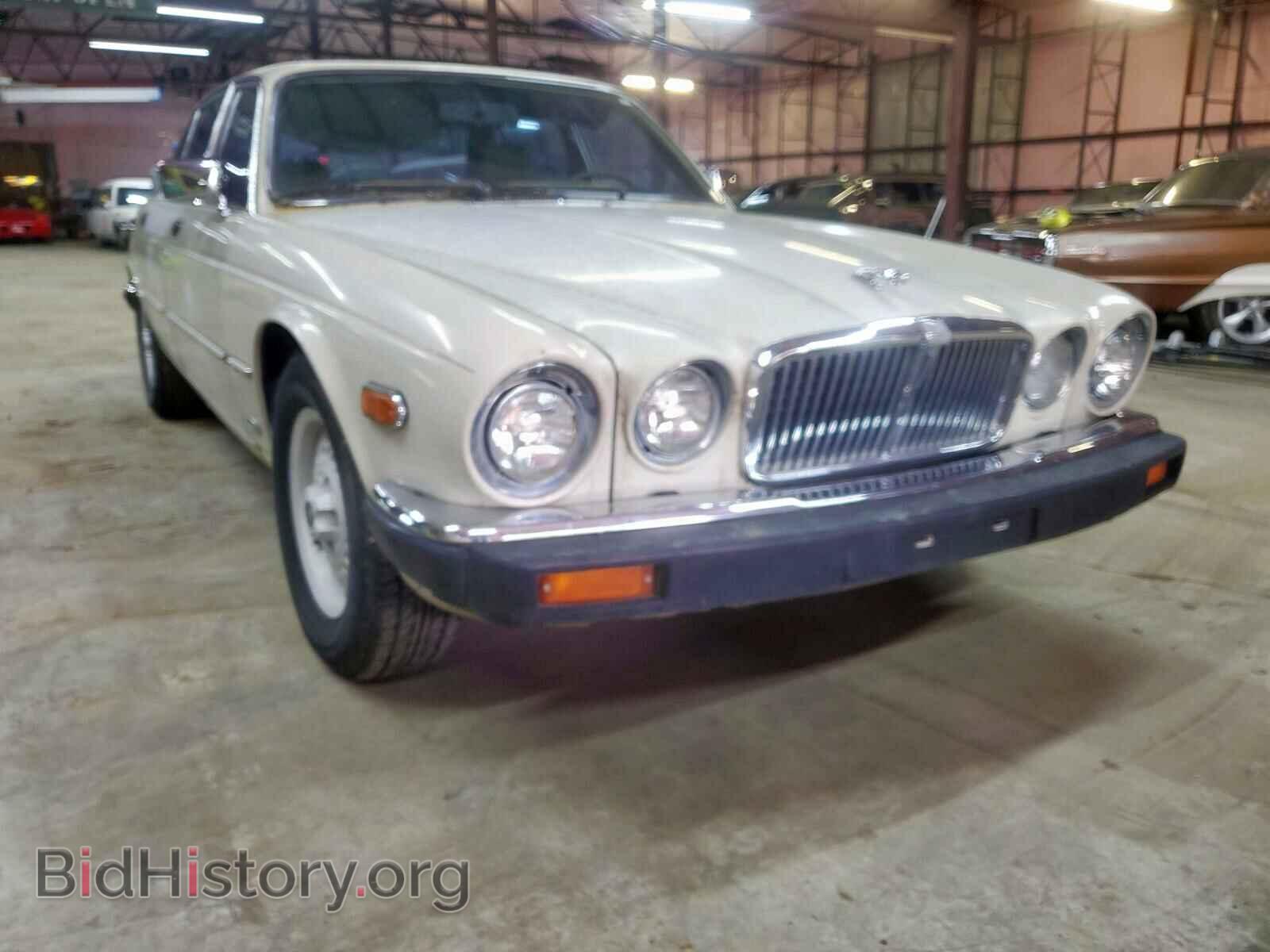 Фотография SAJAV1346F6413745 - JAGUAR XJ6 1985