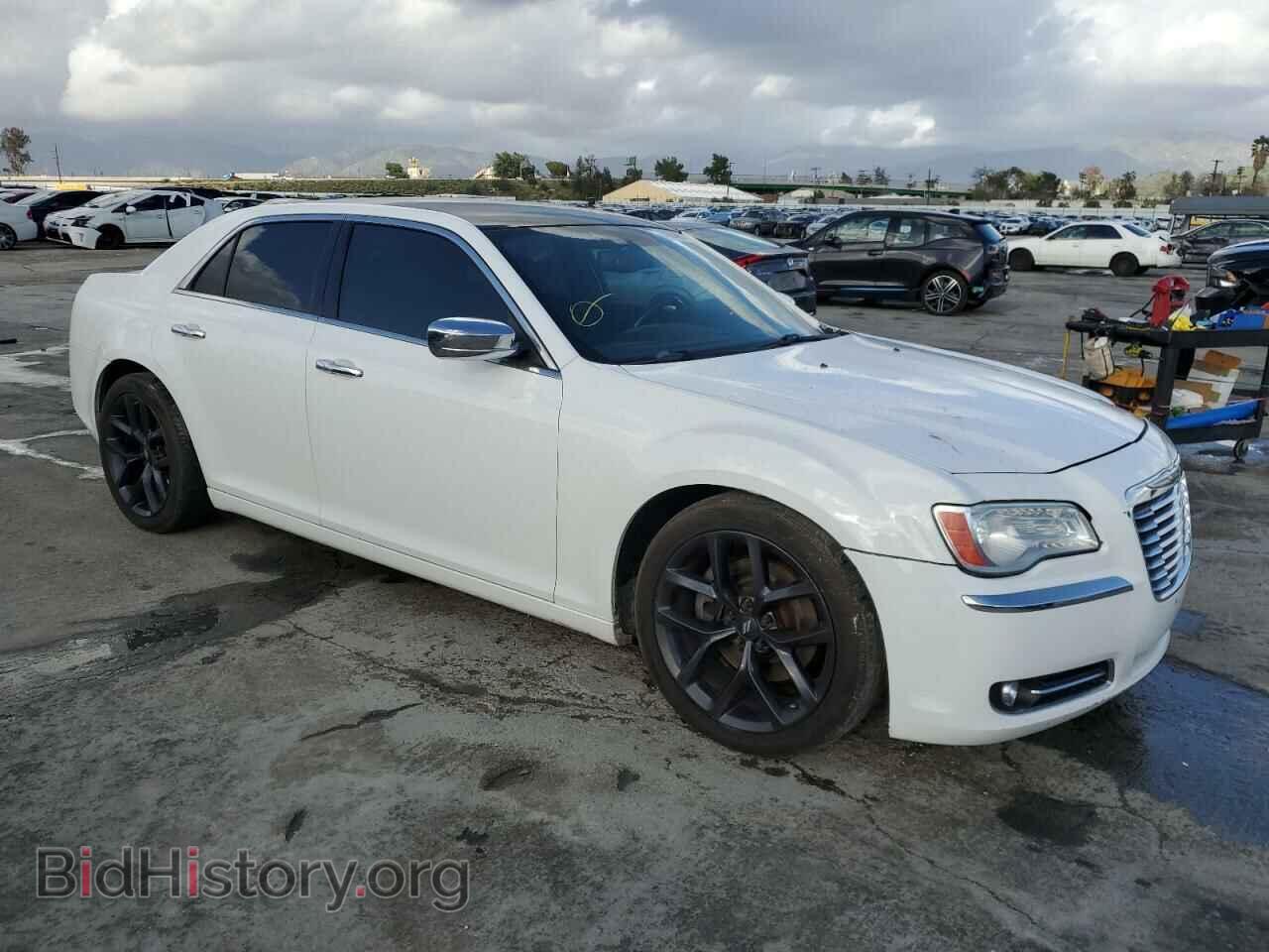 2013 CHRYSLER 300 - VIN: 2C3CCAETXDH508270 - Фото 4