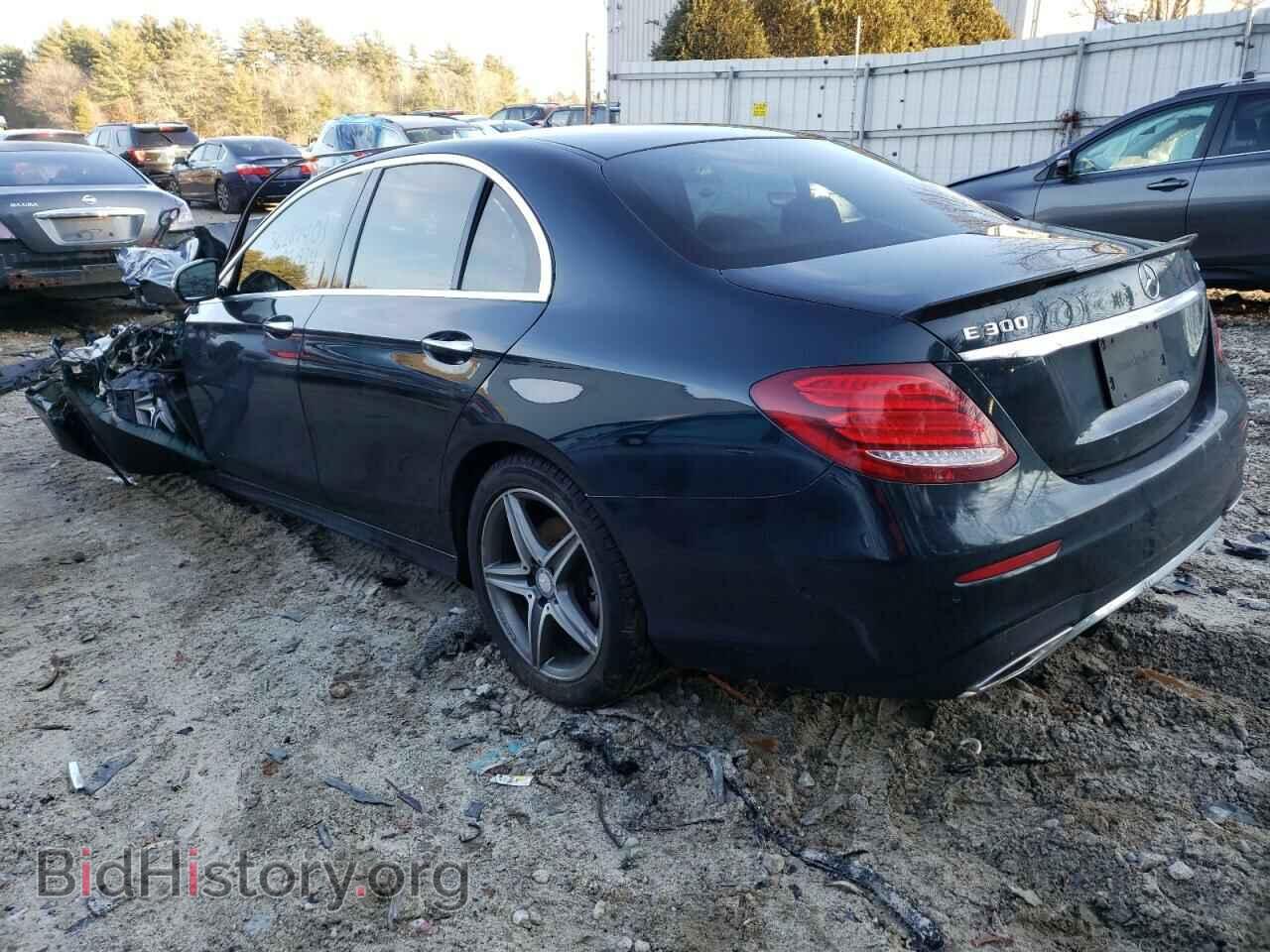 2017 MERCEDES-BENZ E-CLASS - VIN: WDDZF4KB4HA017696 - Фото 2