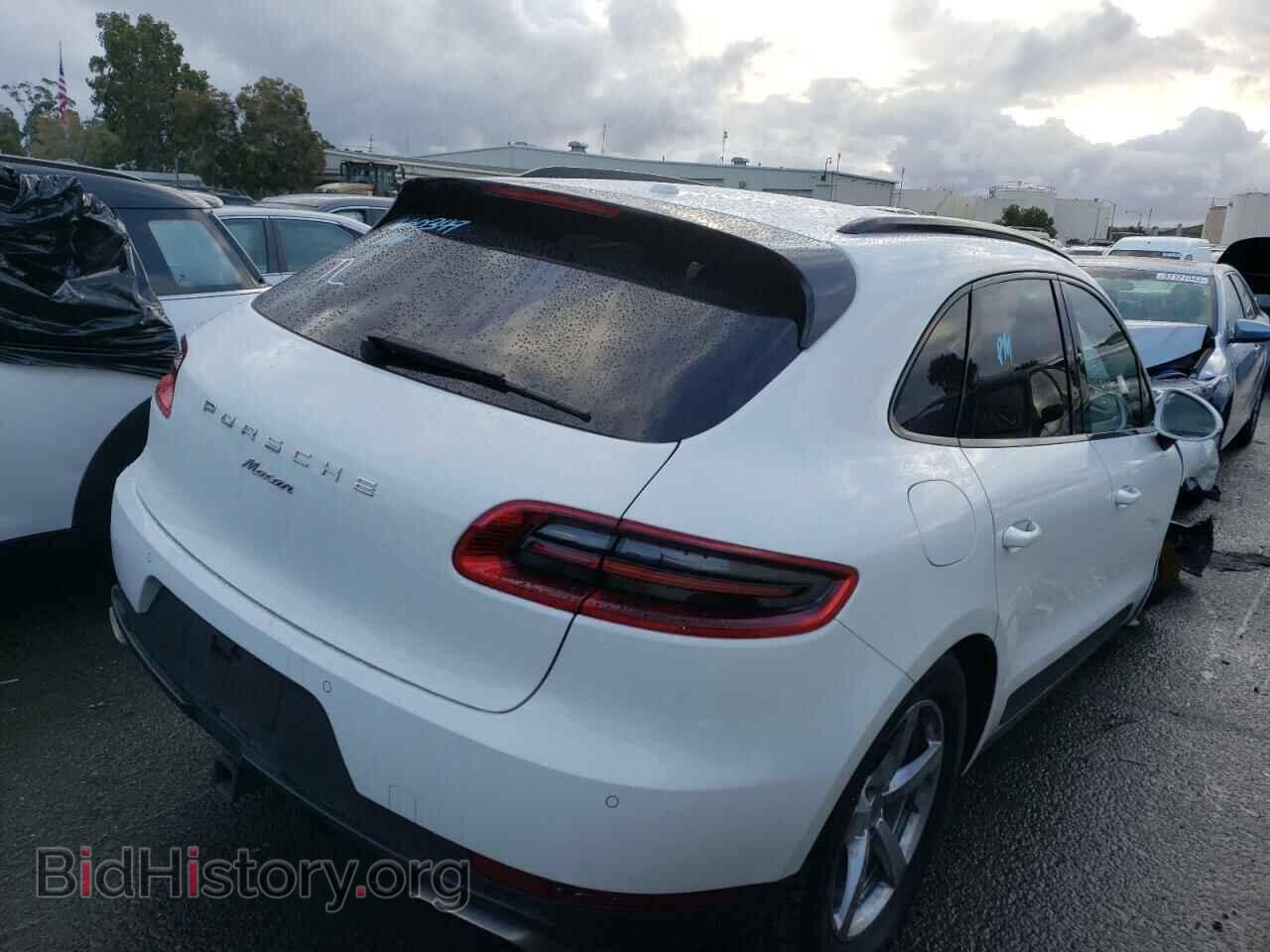 2017 PORSCHE MACAN - VIN: WP1AA2A54HLB81748 - Photo 3