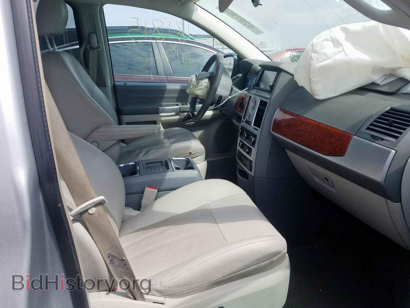 2008 CHRYSLER MINIVAN - VIN: 2A8HR54P18R769694 - Фото 5