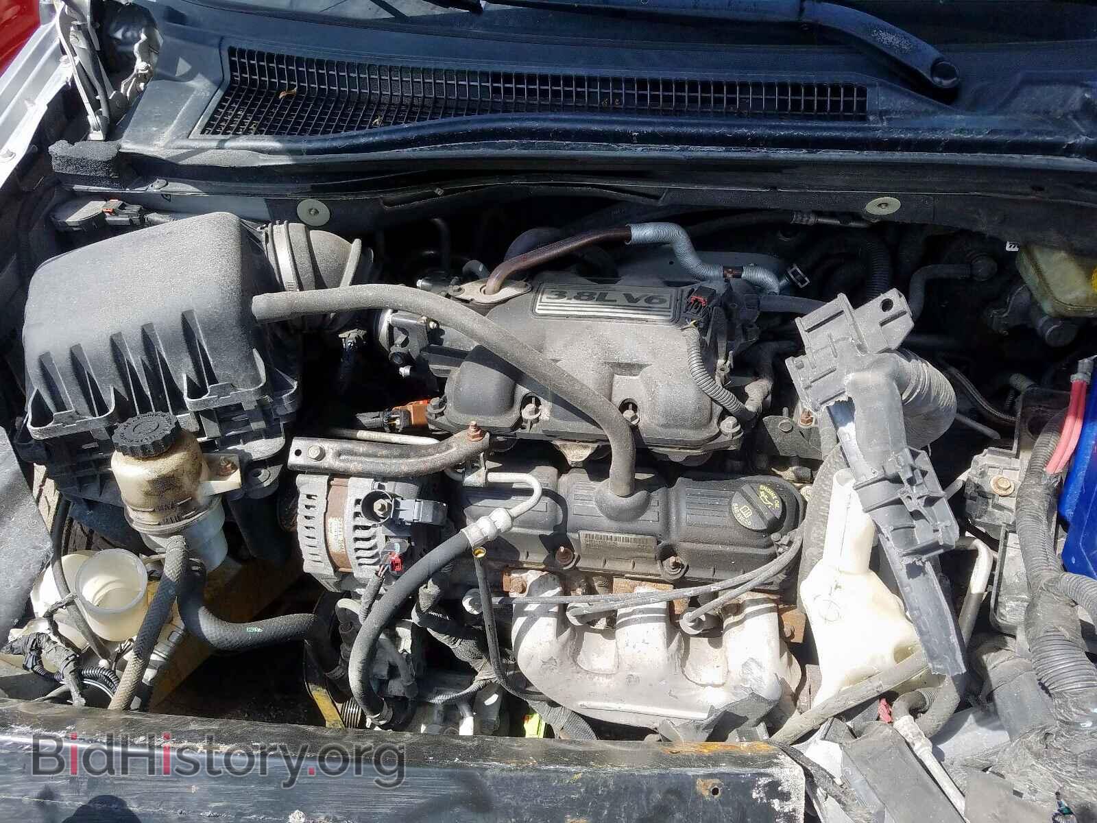 2008 CHRYSLER MINIVAN - VIN: 2A8HR54P18R769694 - Фото 7