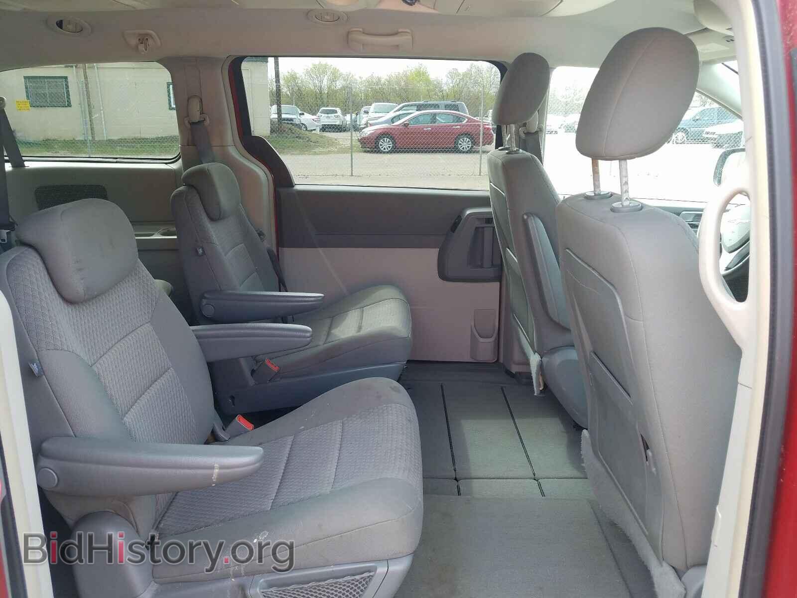 2008 CHRYSLER MINIVAN - VIN: 2A8HR54P78R668028 - Фото 6