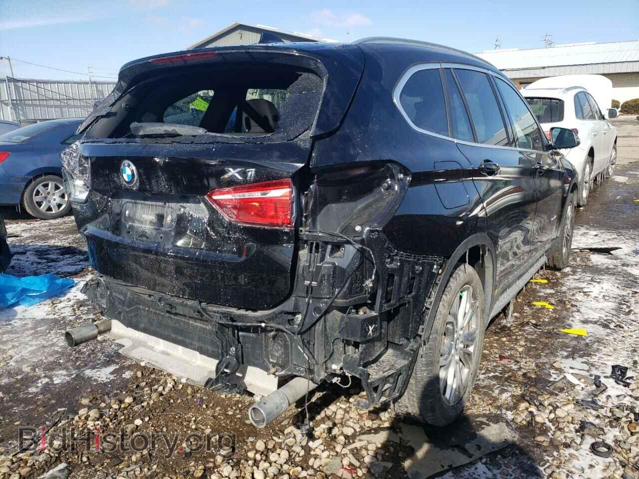 2017 BMW X1 - VIN: WBXHT3C32H5F79448 - Фото 4