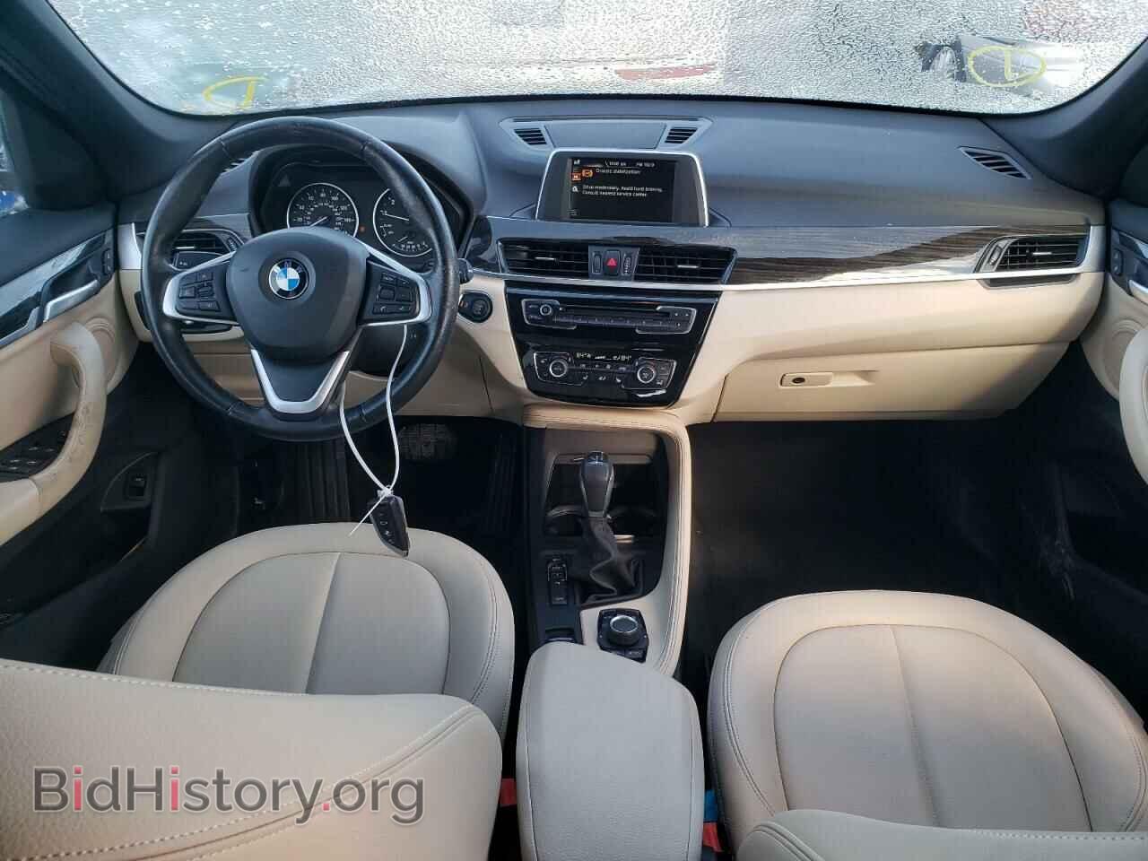 2017 BMW X1 - VIN: WBXHT3C32H5F79448 - Фото 9