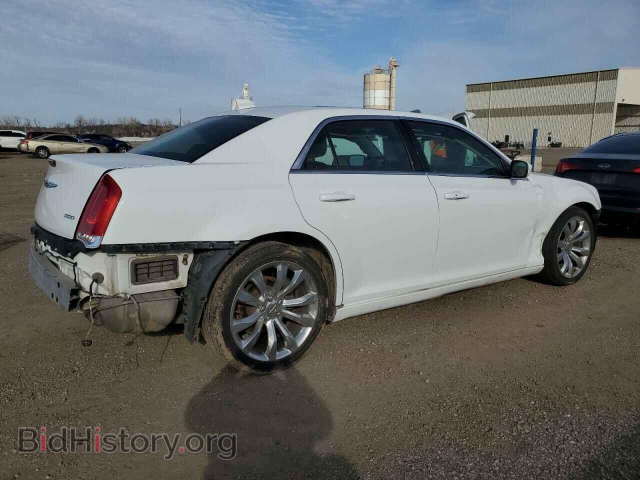 2016 CHRYSLER 300 - VIN: 2C3CCAAG7GH343646 - Фото 3