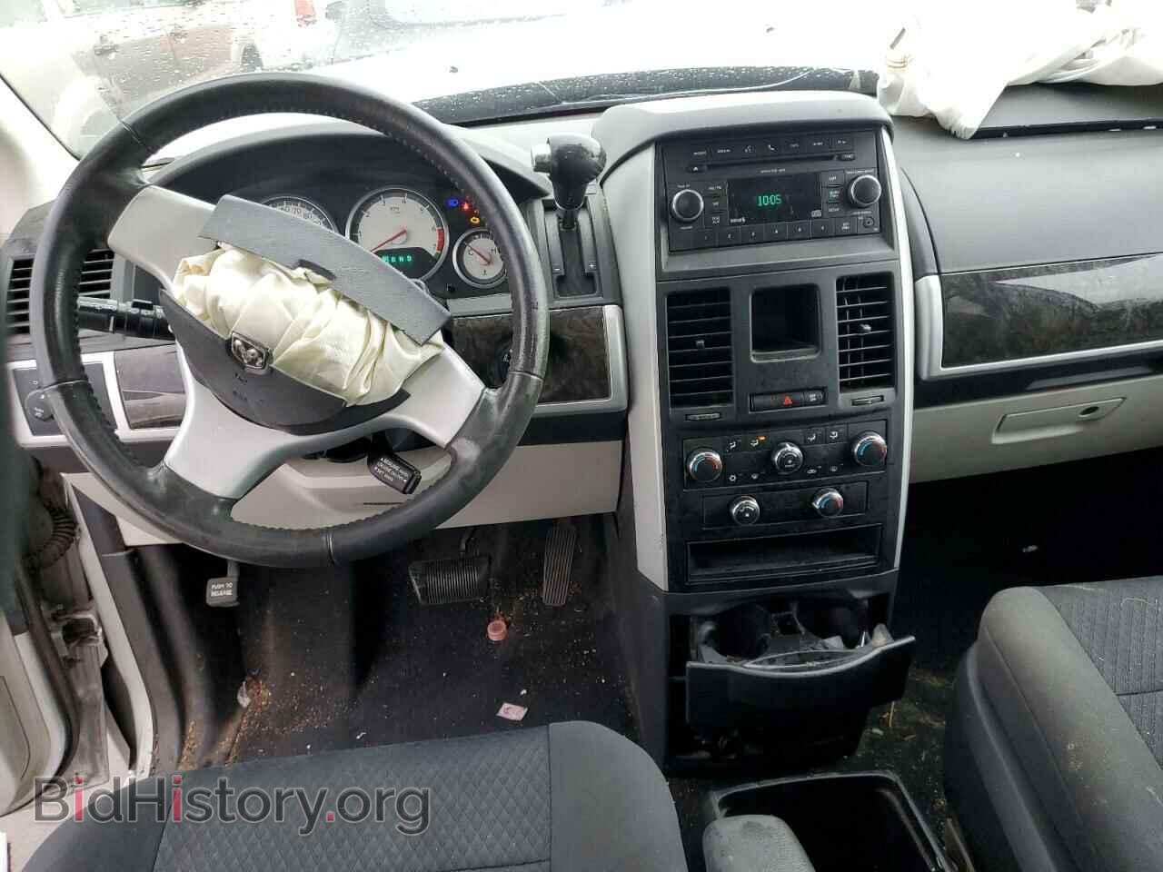 2010 DODGE CARAVAN - VIN: 2D4RN5D16AR483044 - Фото 8