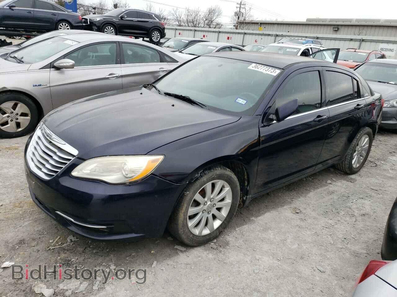 Photo 1C3BC1FB8BN511657 - CHRYSLER 200 2011