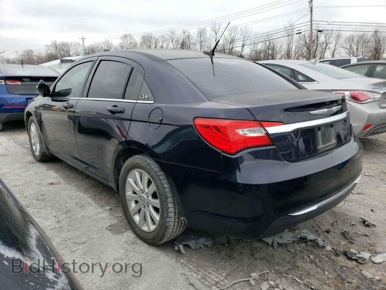 2011 CHRYSLER 200 - VIN: 1C3BC1FB8BN511657 - Фото 2