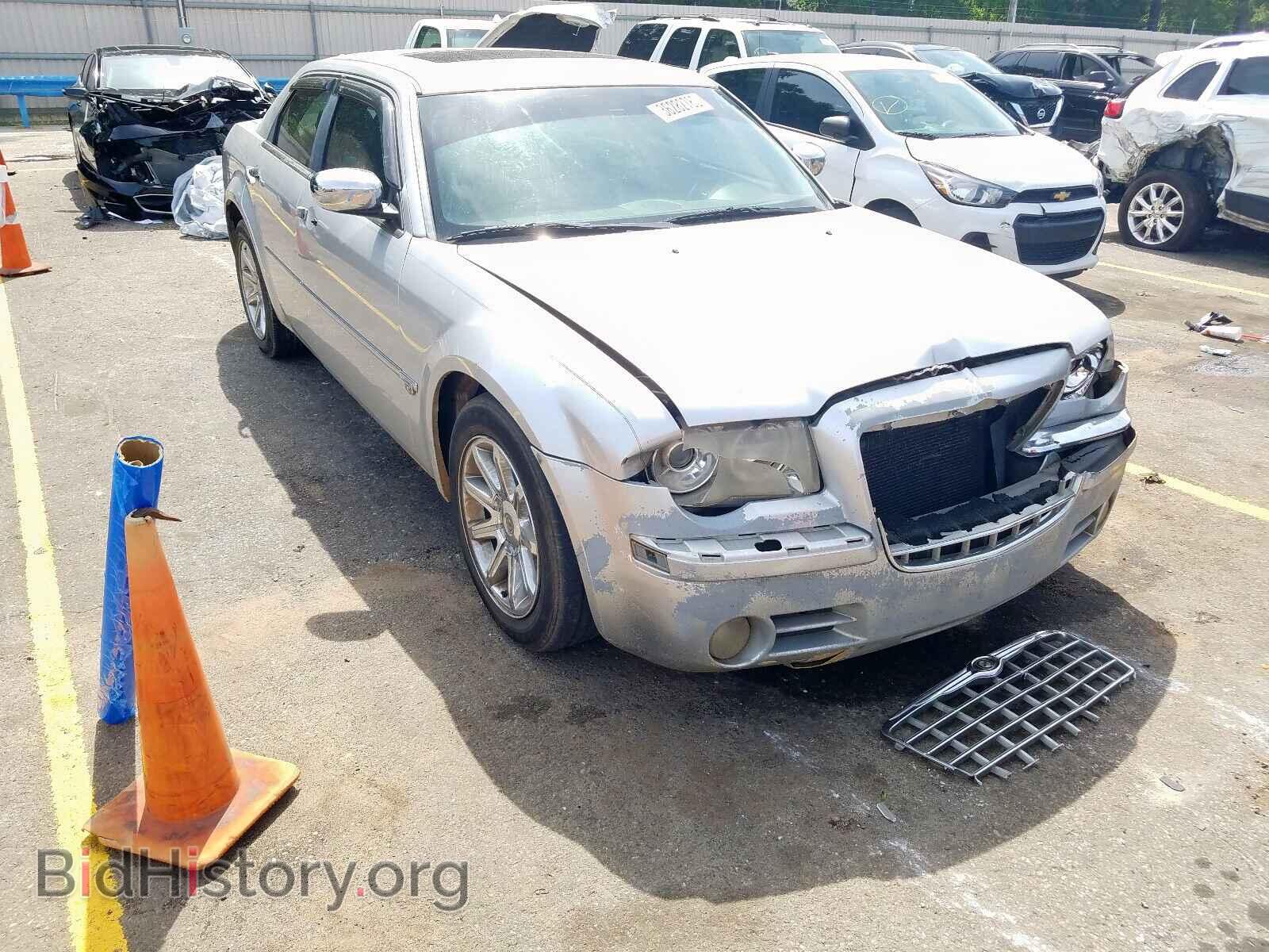 Photo 2C3LA63HX6H431663 - CHRYSLER 300 2006