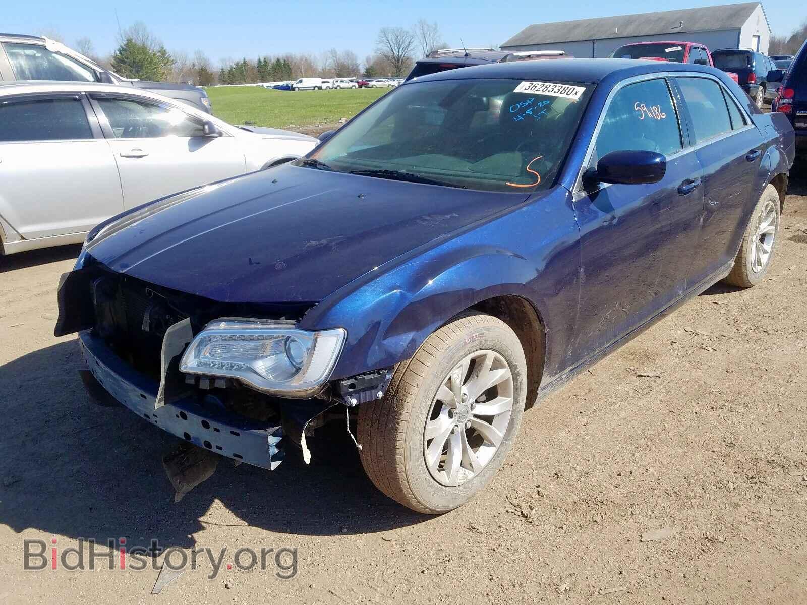 2015 CHRYSLER 300 - VIN: 2C3CCAAG2FH818263 - Фото 2