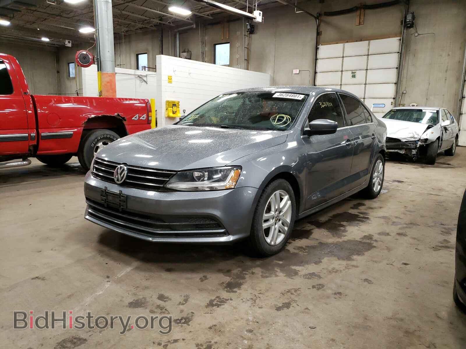2017 VOLKSWAGEN JETTA - VIN: 3VW2B7AJ2HM210978 - Фото 2