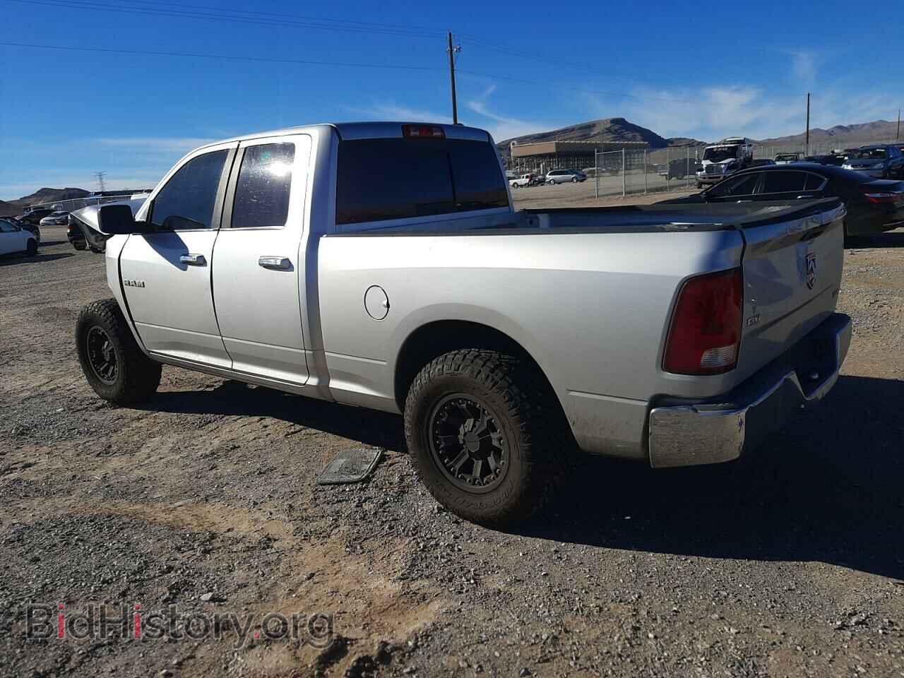 2010 DODGE RAM 1500 - VIN: 1D7RB1GP6AS111481 - Фото 2