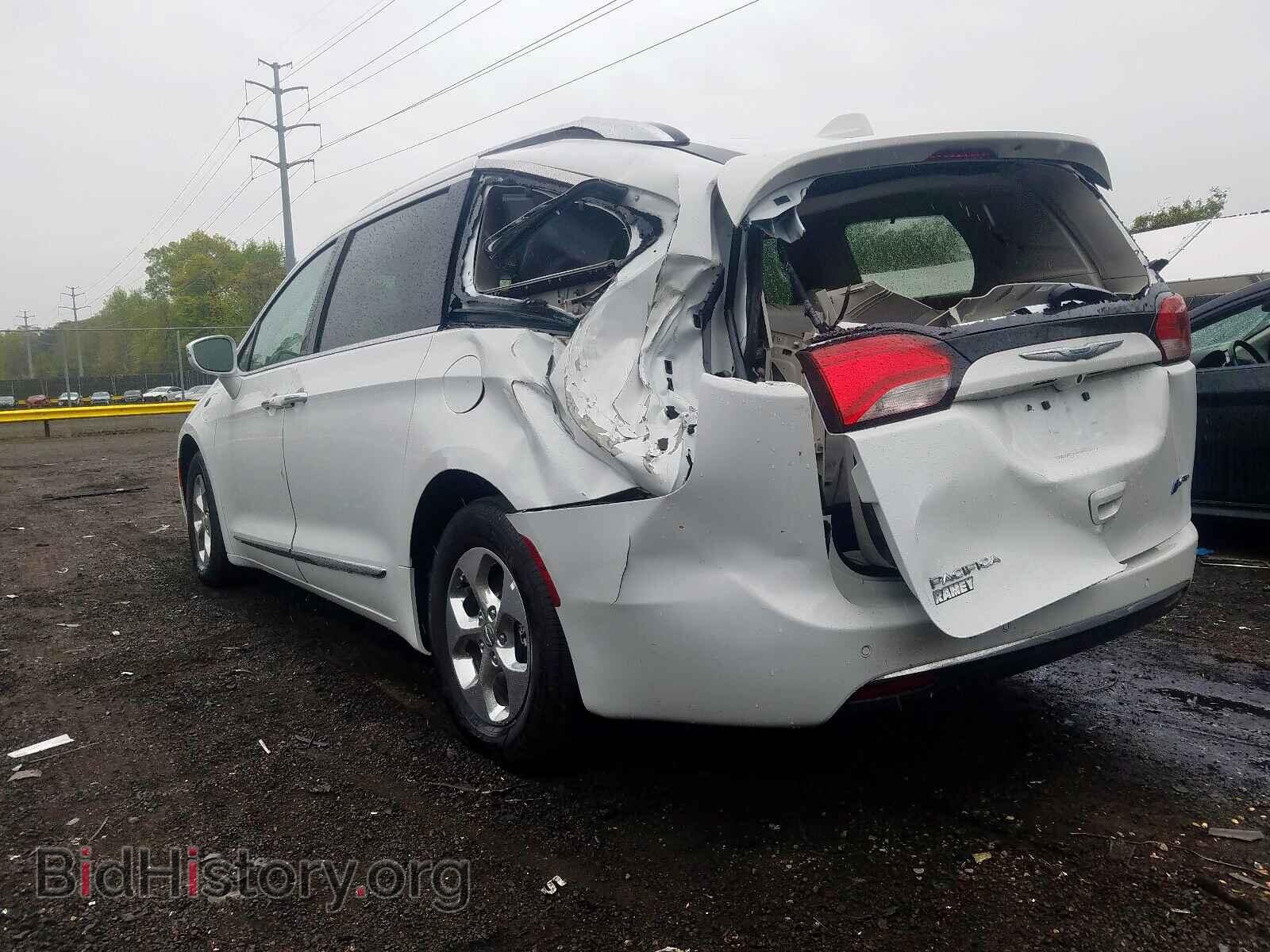 2018 CHRYSLER PACIFICA - VIN: 2C4RC1N72JR365782 - Photo 3