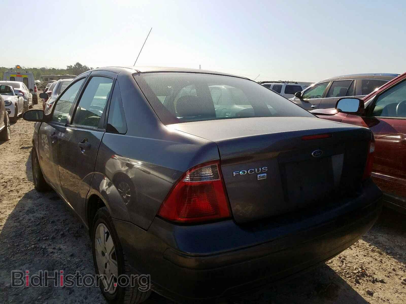 2007 FORD FOCUS - VIN: 1FAHP34N87W121202 - Фото 3
