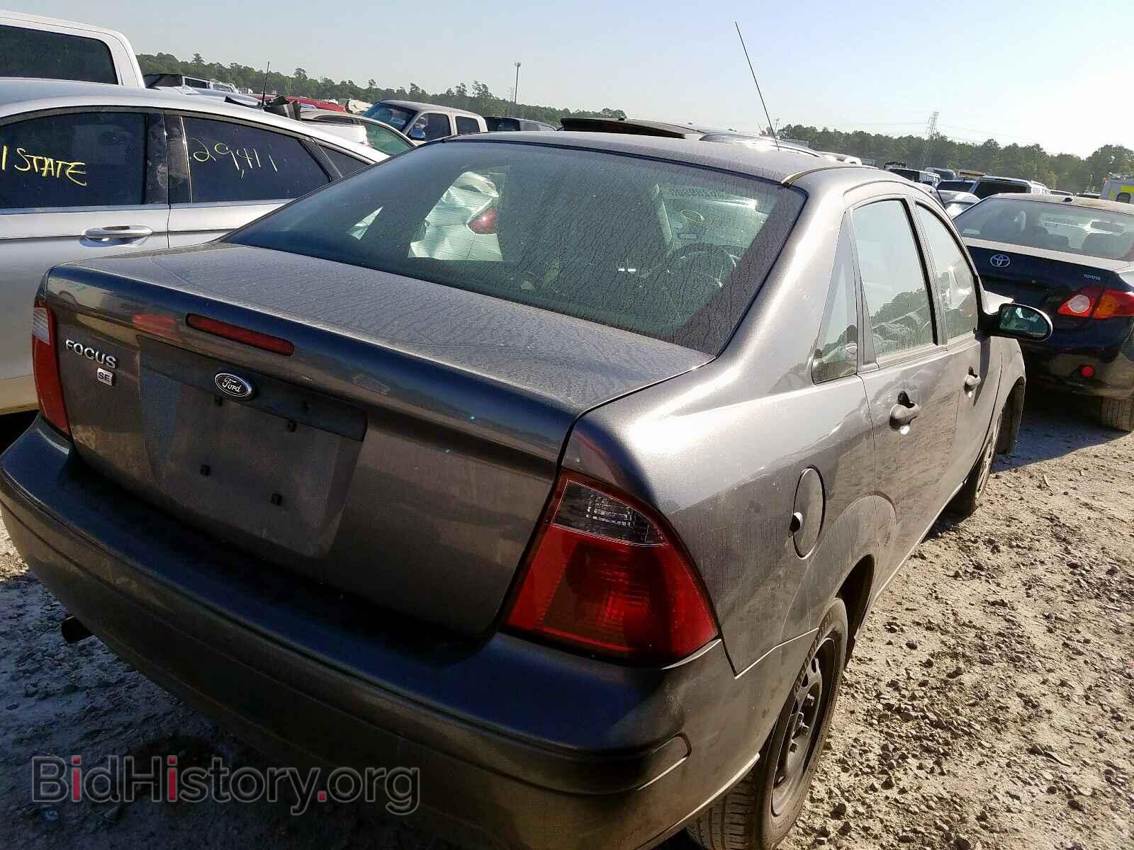2007 FORD FOCUS - VIN: 1FAHP34N87W121202 - Фото 4