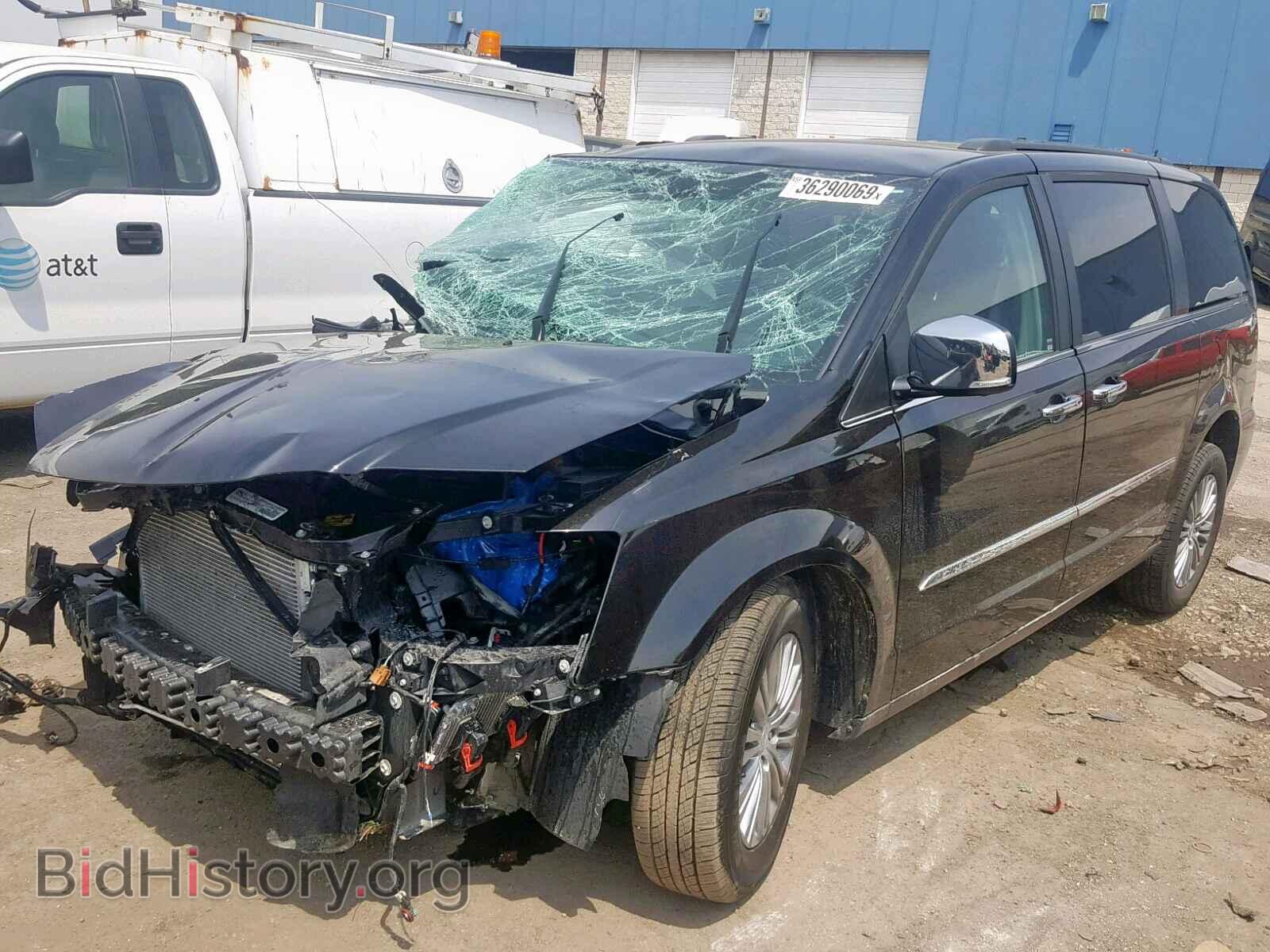 2016 CHRYSLER TOWN & COU - VIN: 2C4RC1CGXGR247863 - Фото 2