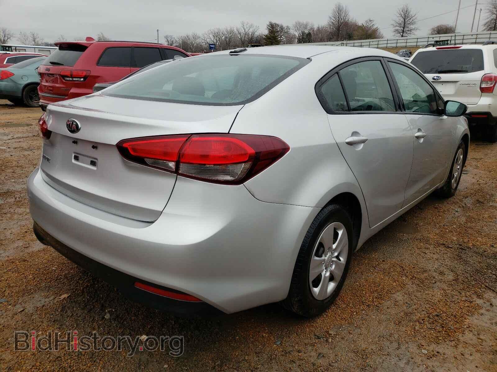 2017 KIA FORTE - VIN: 3KPFK4A78HE014626 - Фото 4