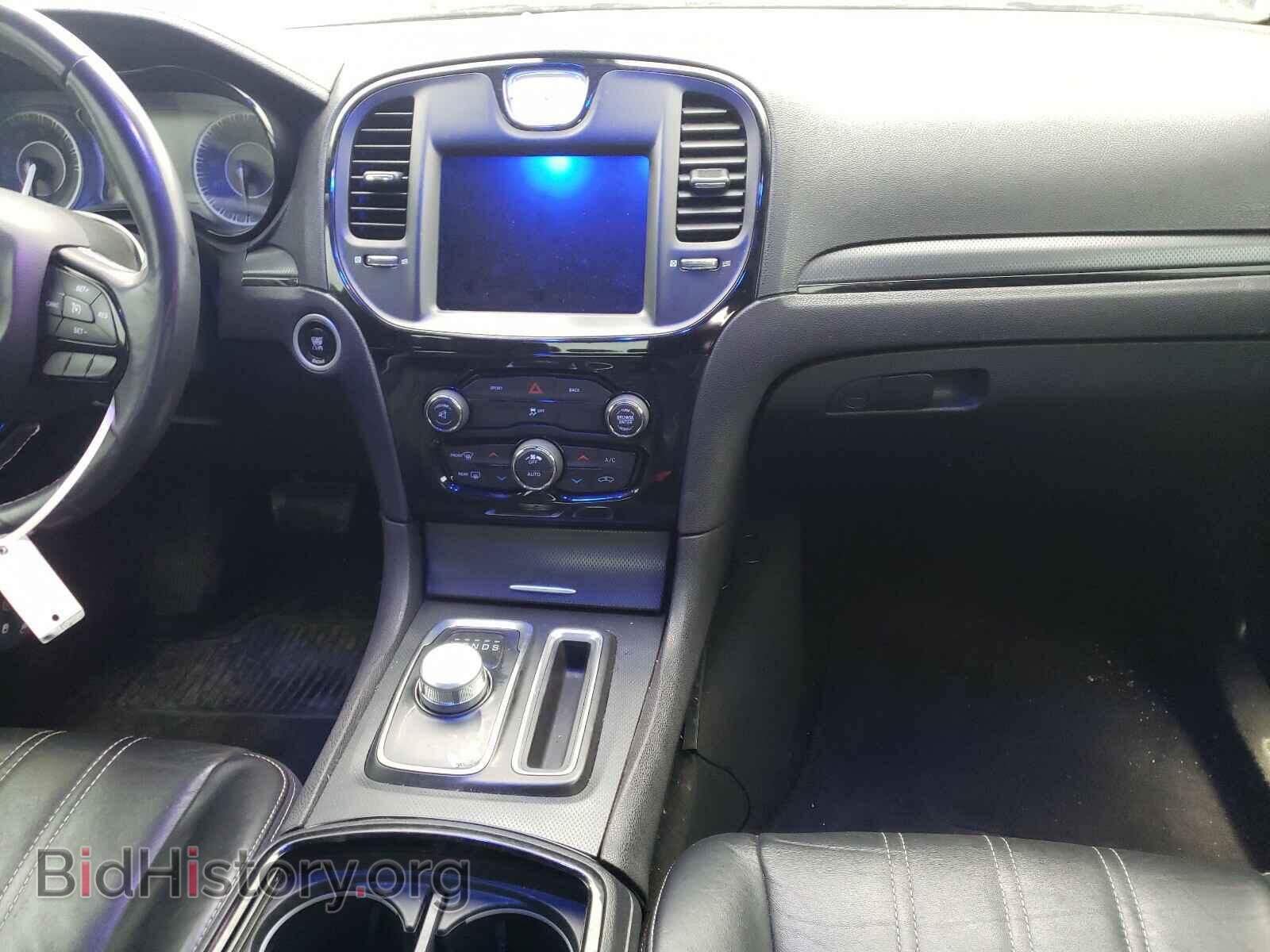 2015 CHRYSLER 300 - VIN: 2C3CCABG8FH853162 - Фото 9