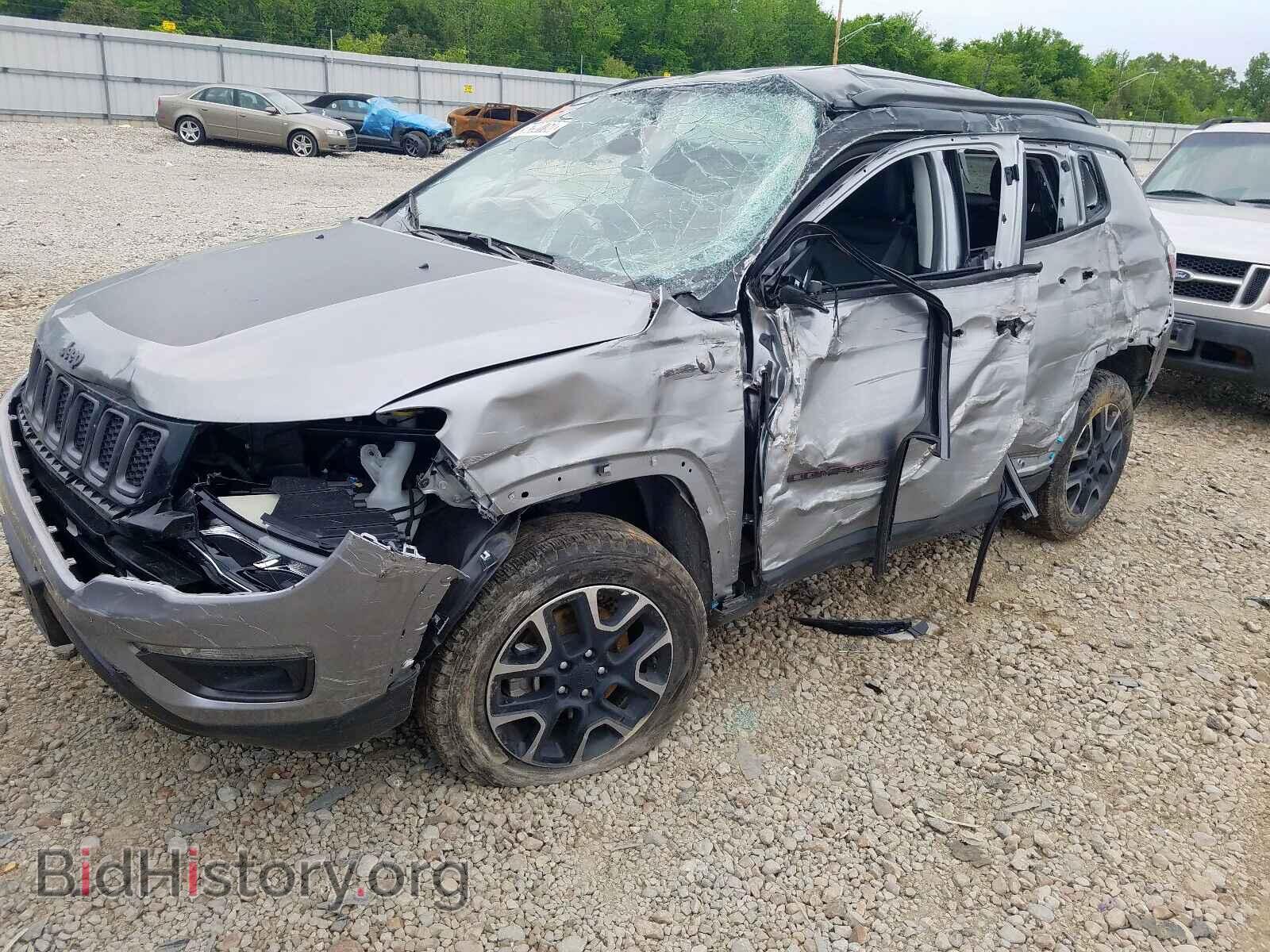 2019 JEEP COMPASS - VIN: 3C4NJDDB8KT721923 - Фото 2
