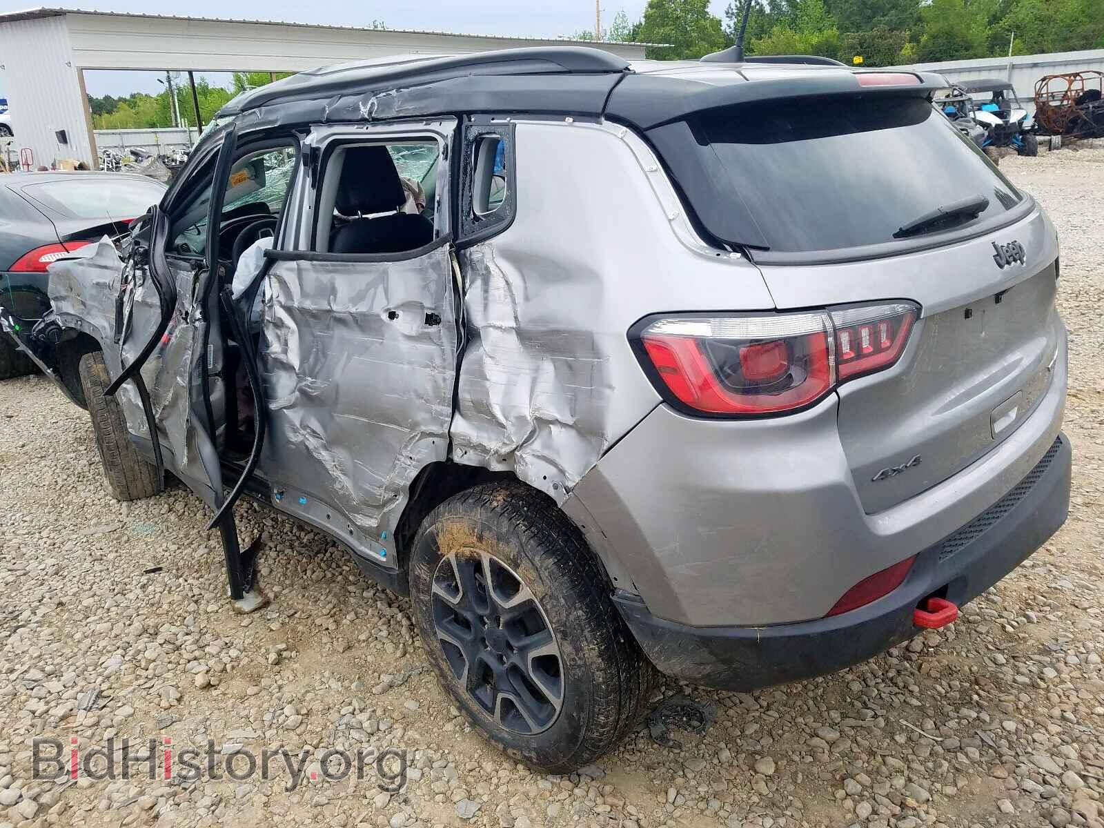 2019 JEEP COMPASS - VIN: 3C4NJDDB8KT721923 - Фото 3
