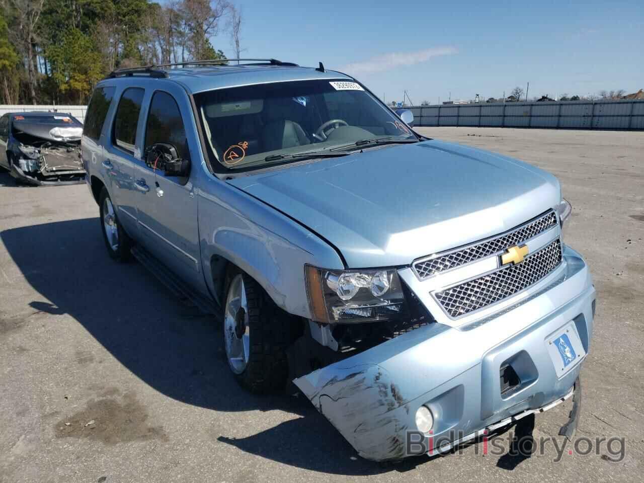 Photo 1GNSCCE00BR257093 - CHEVROLET TAHOE 2011