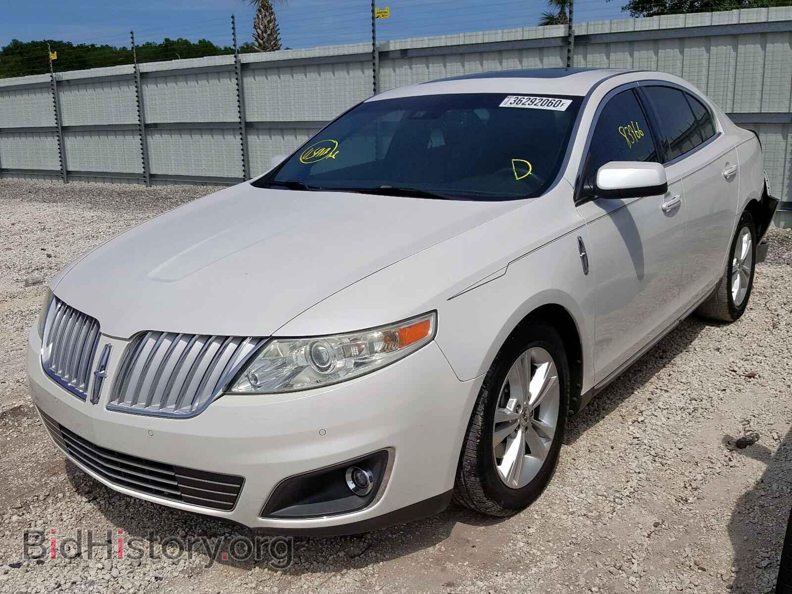 2011 LINCOLN MKS - VIN: 1LNHL9DR0BG601700 - Фото 2