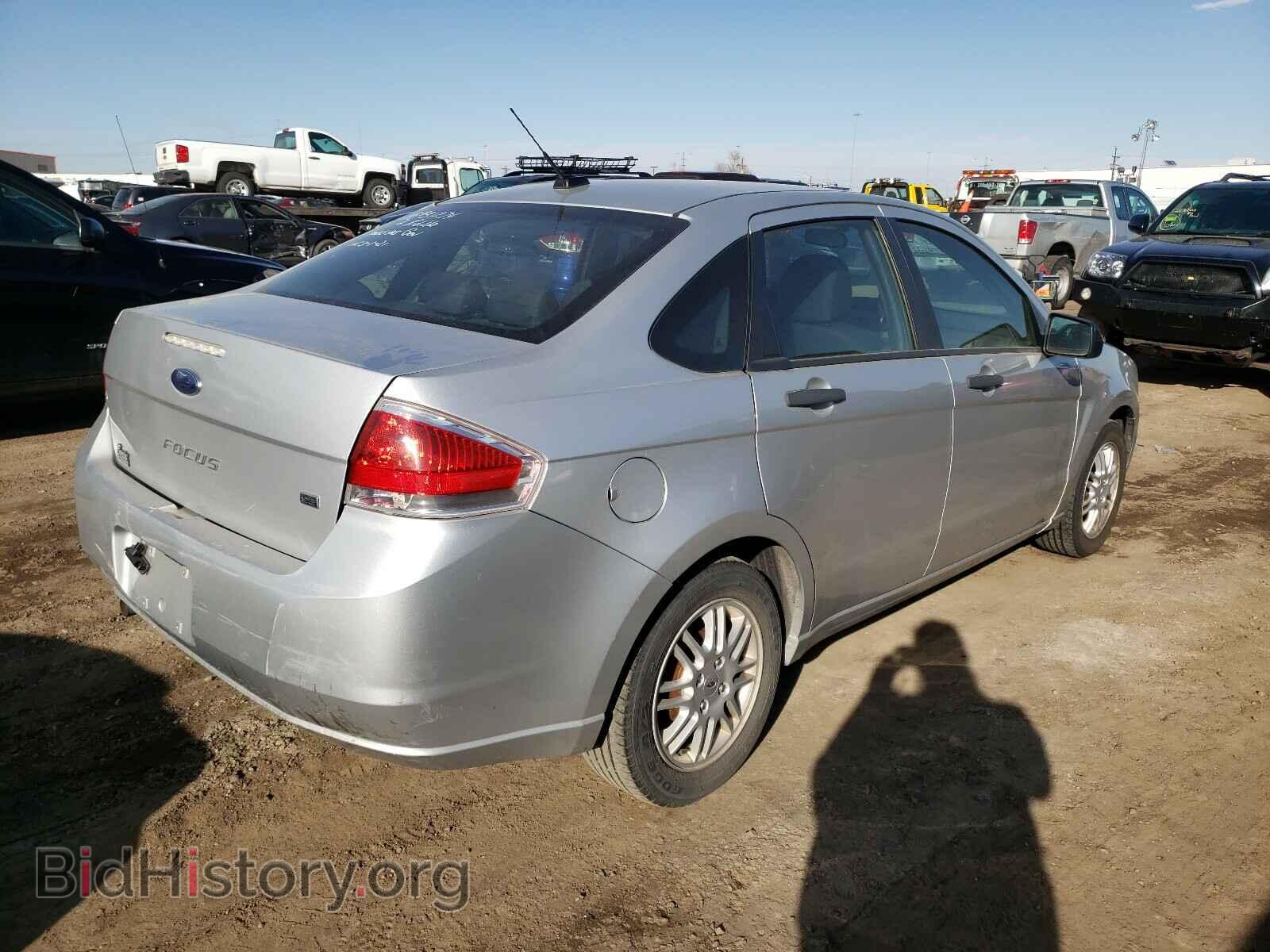 2011 FORD FOCUS - VIN: 1FAHP3FN6BW158030 - Фото 4