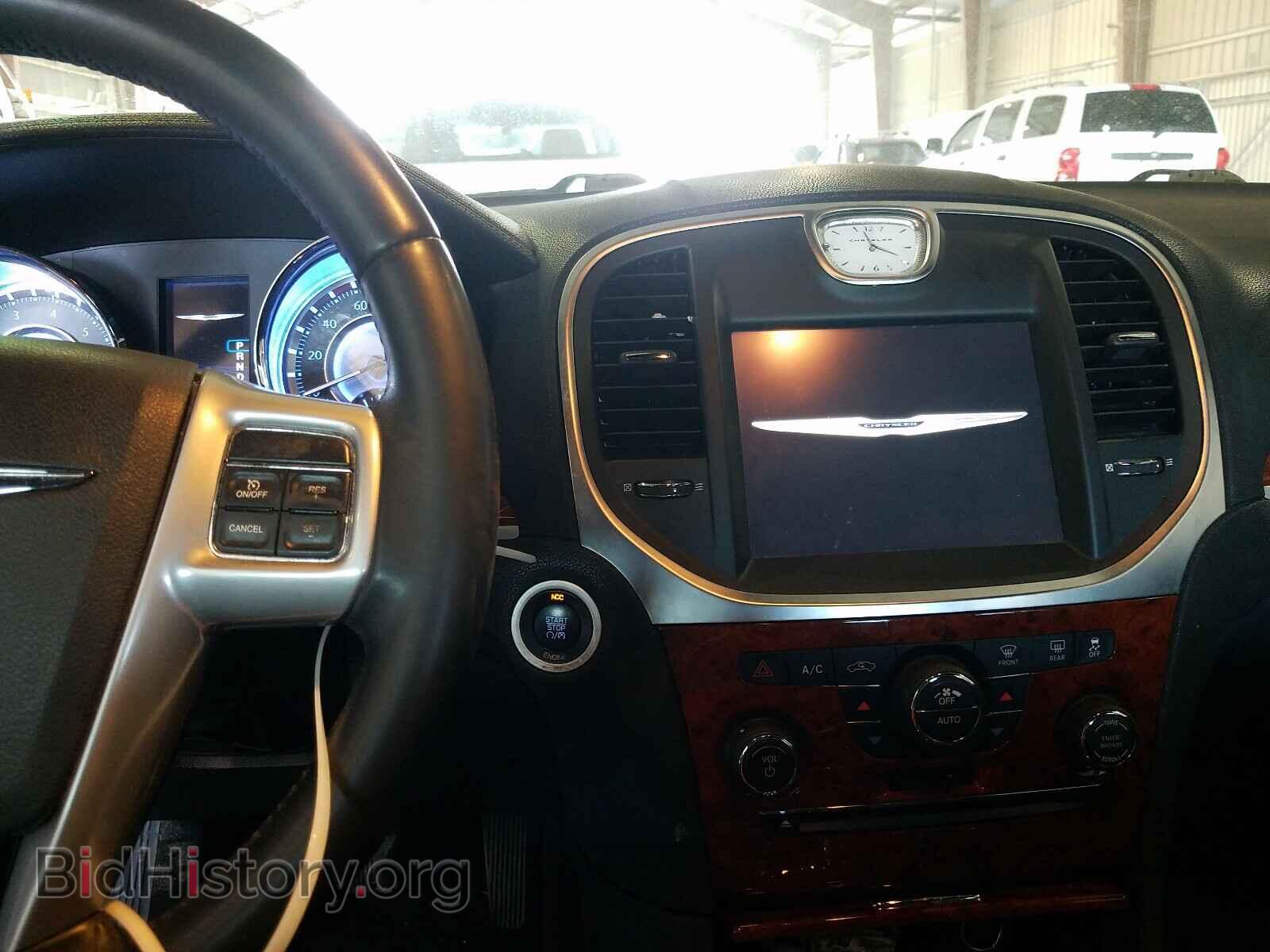 2014 CHRYSLER 300 - VIN: 2C3CCAAGXEH379733 - Фото 9