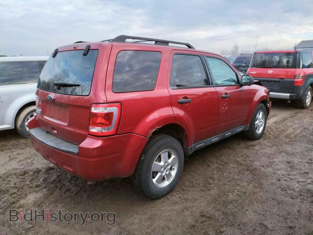 2010 FORD ESCAPE - VIN: 1FMCU0D72AKD26182 - Фото 3
