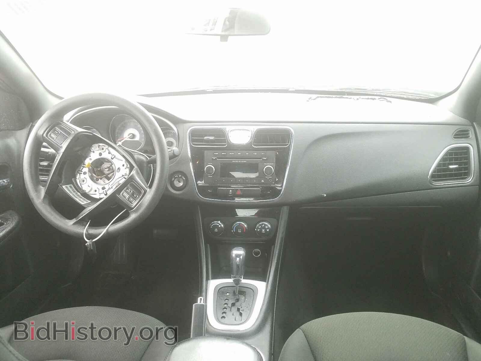 2012 CHRYSLER 200 - VIN: 1C3CCBAB0CN104306 - Фото 9