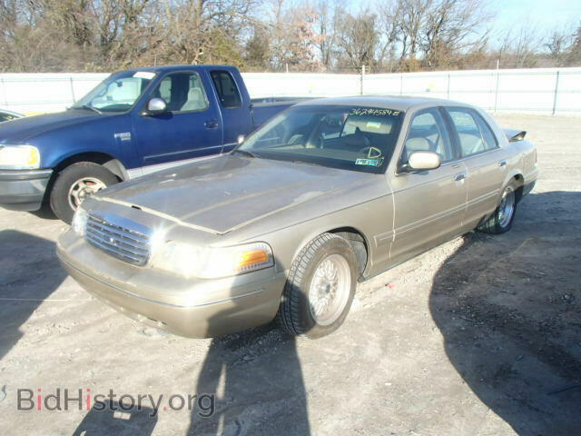 2000 FORD CROWN VIC - VIN: 2FAFP74W4YX168031 - Фото 2