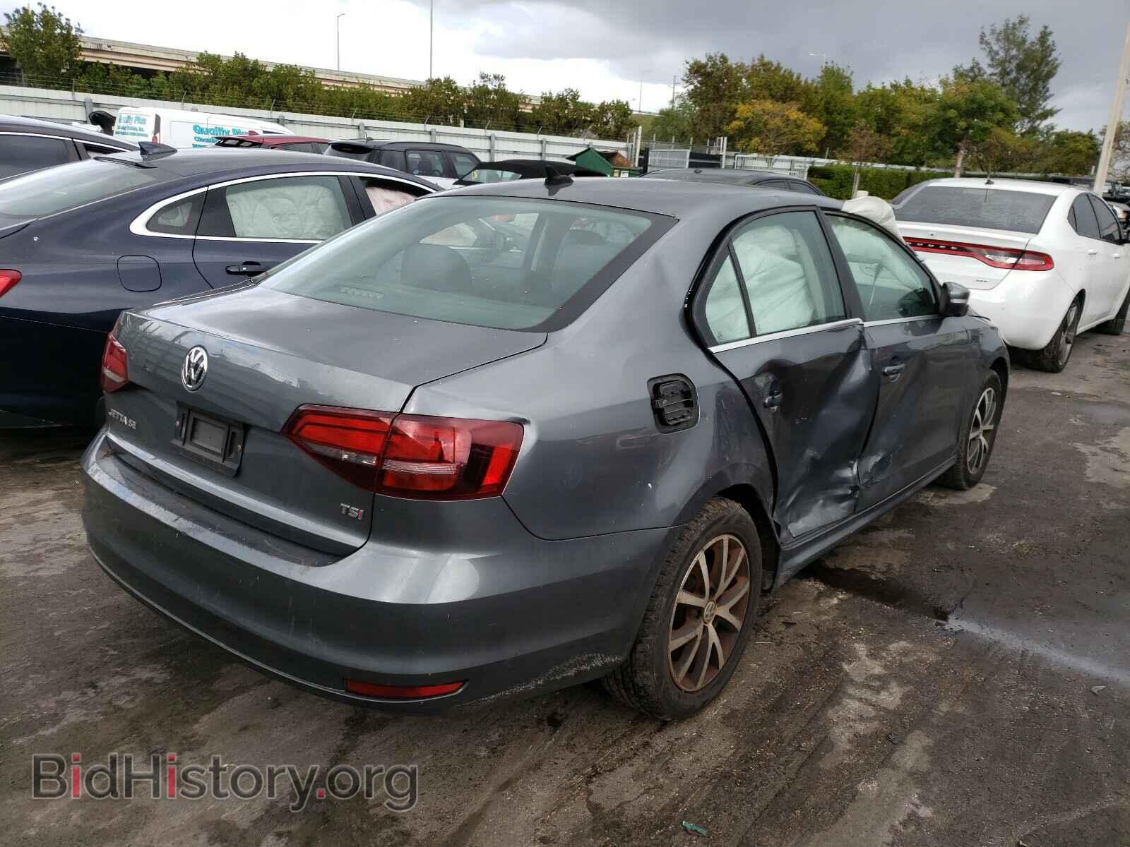 2017 VOLKSWAGEN JETTA - VIN: 3VWDB7AJ9HM263489 - Фото 4