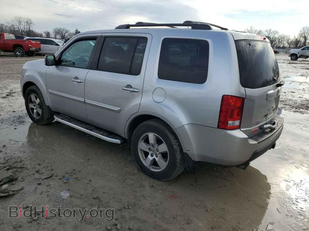 2011 HONDA PILOT - VIN: 5FNYF4H52BB099580 - Фото 2