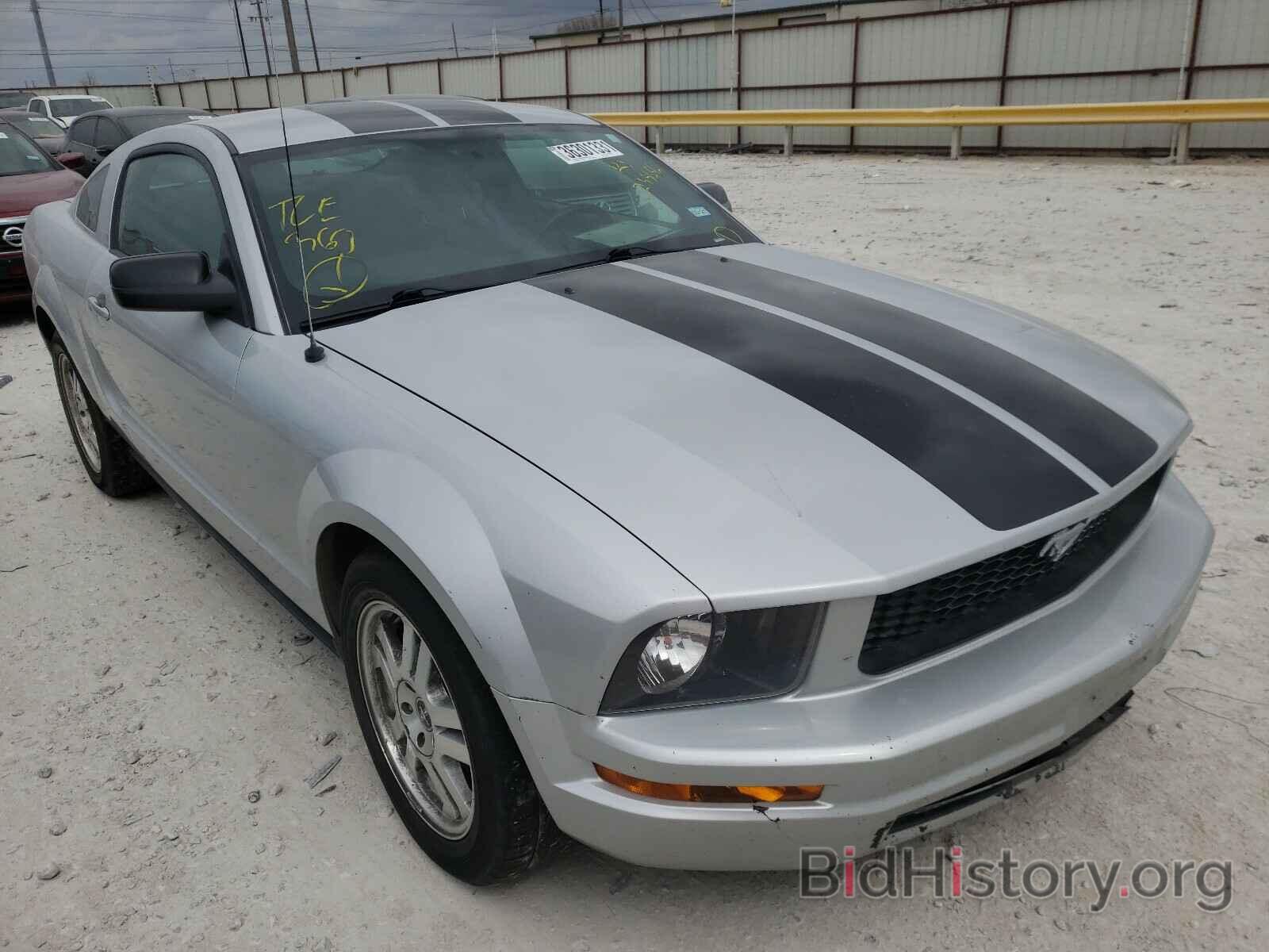 Photo 1ZVFT80NX75235656 - FORD MUSTANG 2007