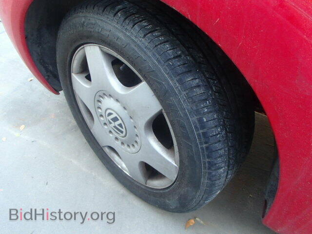 2000 VOLKSWAGEN BEETLE - VIN: 3VWDD21C3YM499294 - Фото 9