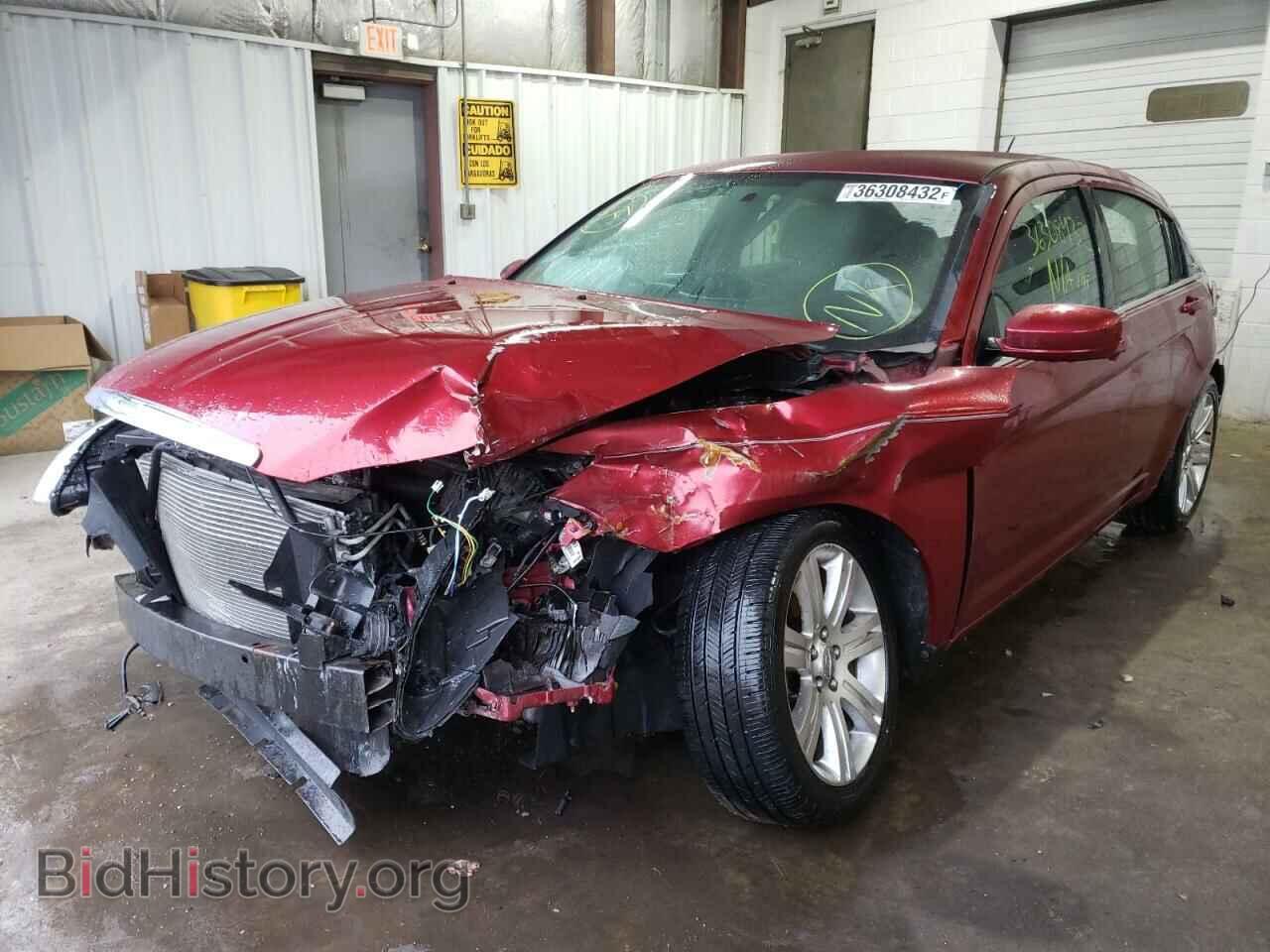 2013 CHRYSLER 200 - VIN: 1C3CCBAB0DN761799 - Photo 2