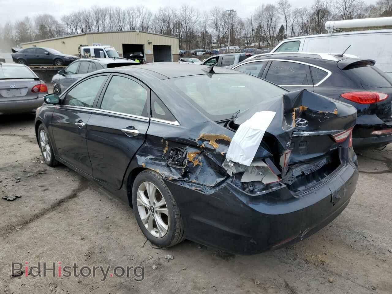 2013 HYUNDAI SONATA - VIN: 5NPEC4ACXDH593047 - Фото 2