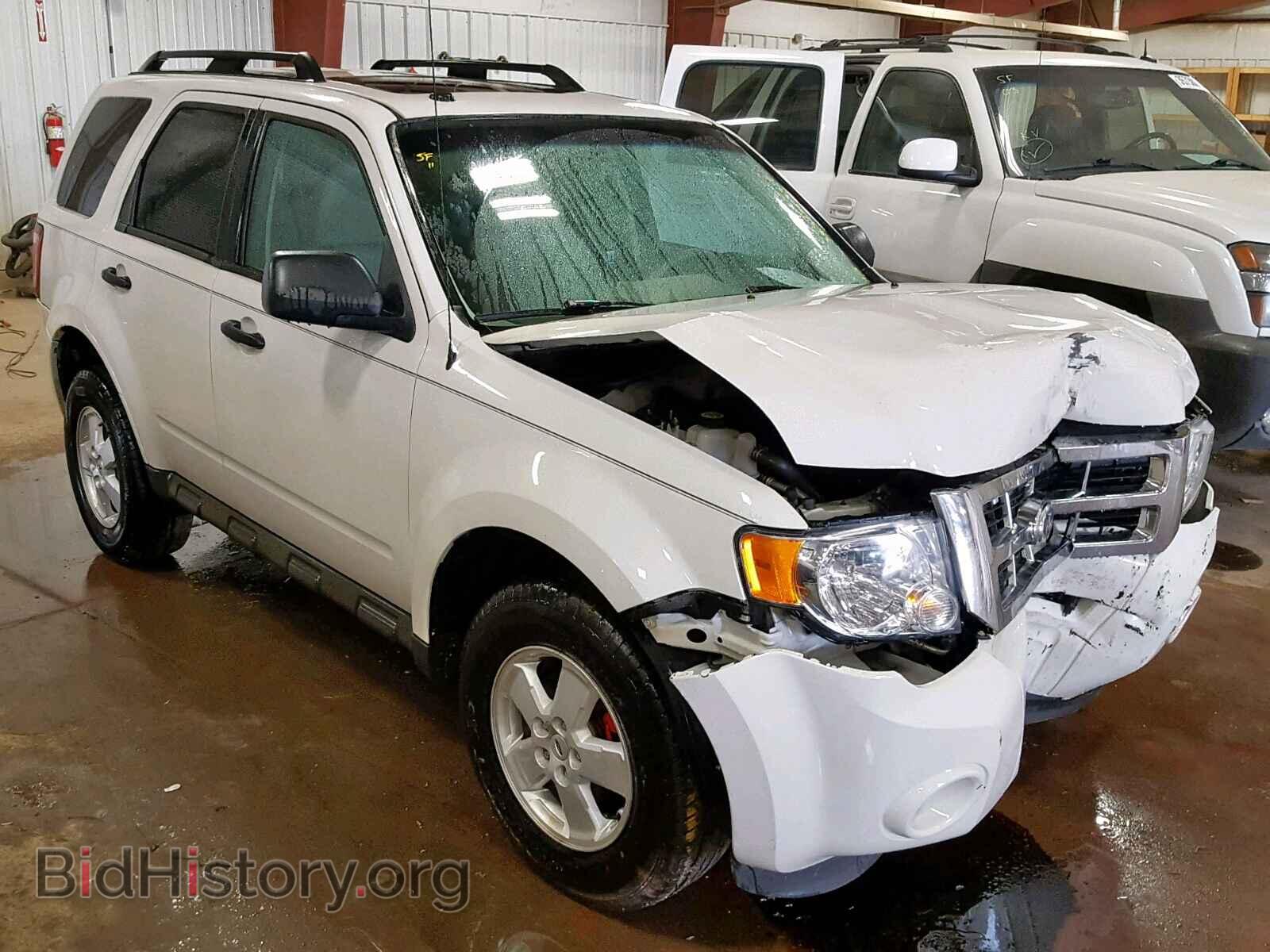 Фотография 1FMCU0D77BKB33303 - FORD ESCAPE 2011