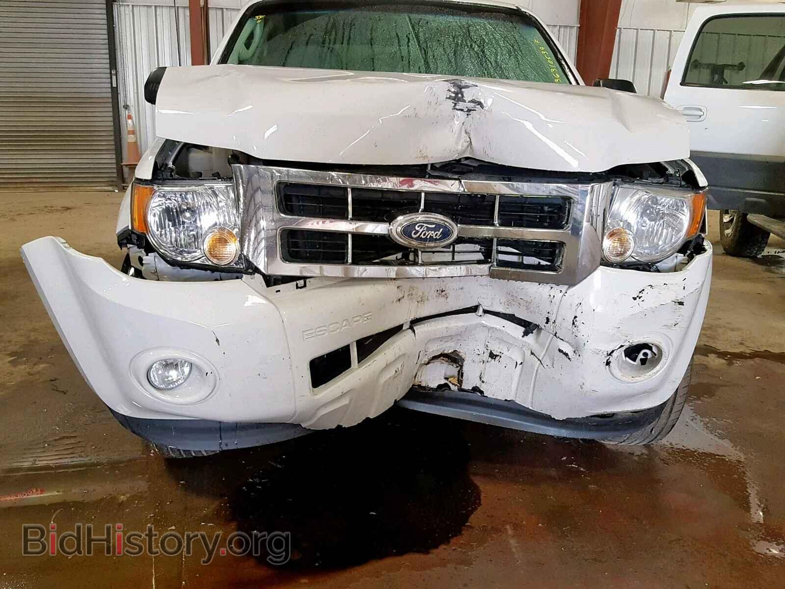 2011 FORD ESCAPE - VIN: 1FMCU0D77BKB33303 - Фото 9