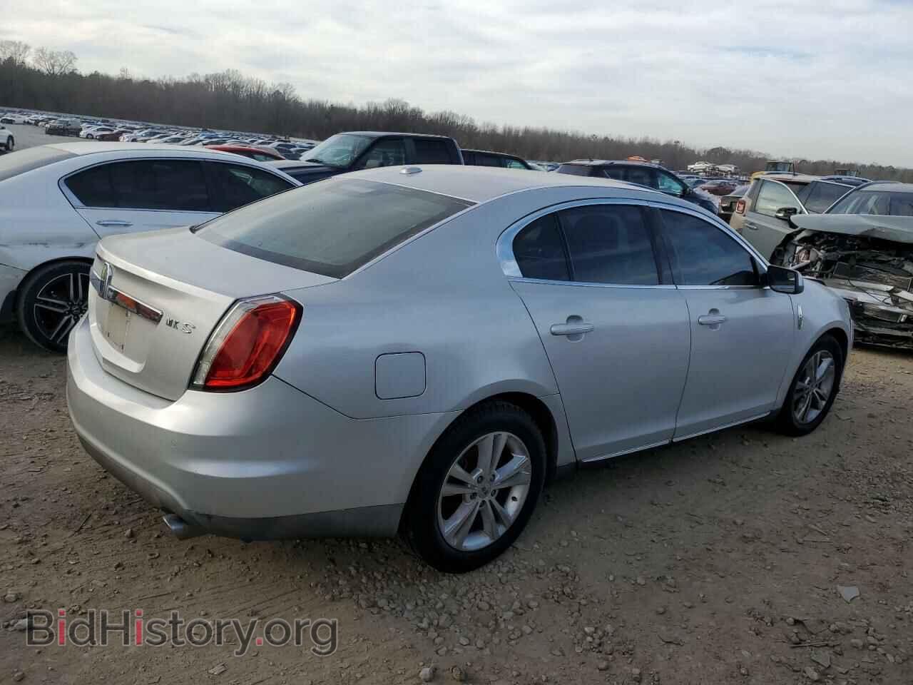 2010 LINCOLN MKS - VIN: 1LNHL9DR5AG600802 - Фото 3