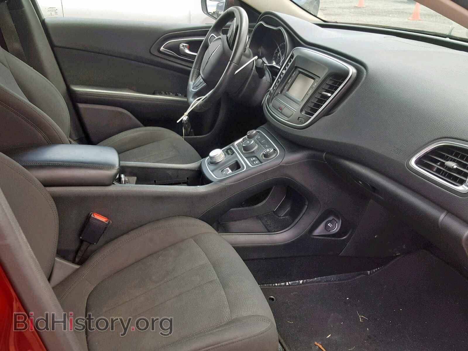 2016 CHRYSLER 200 - VIN: 1C3CCCAGXGN111173 - Photo 5