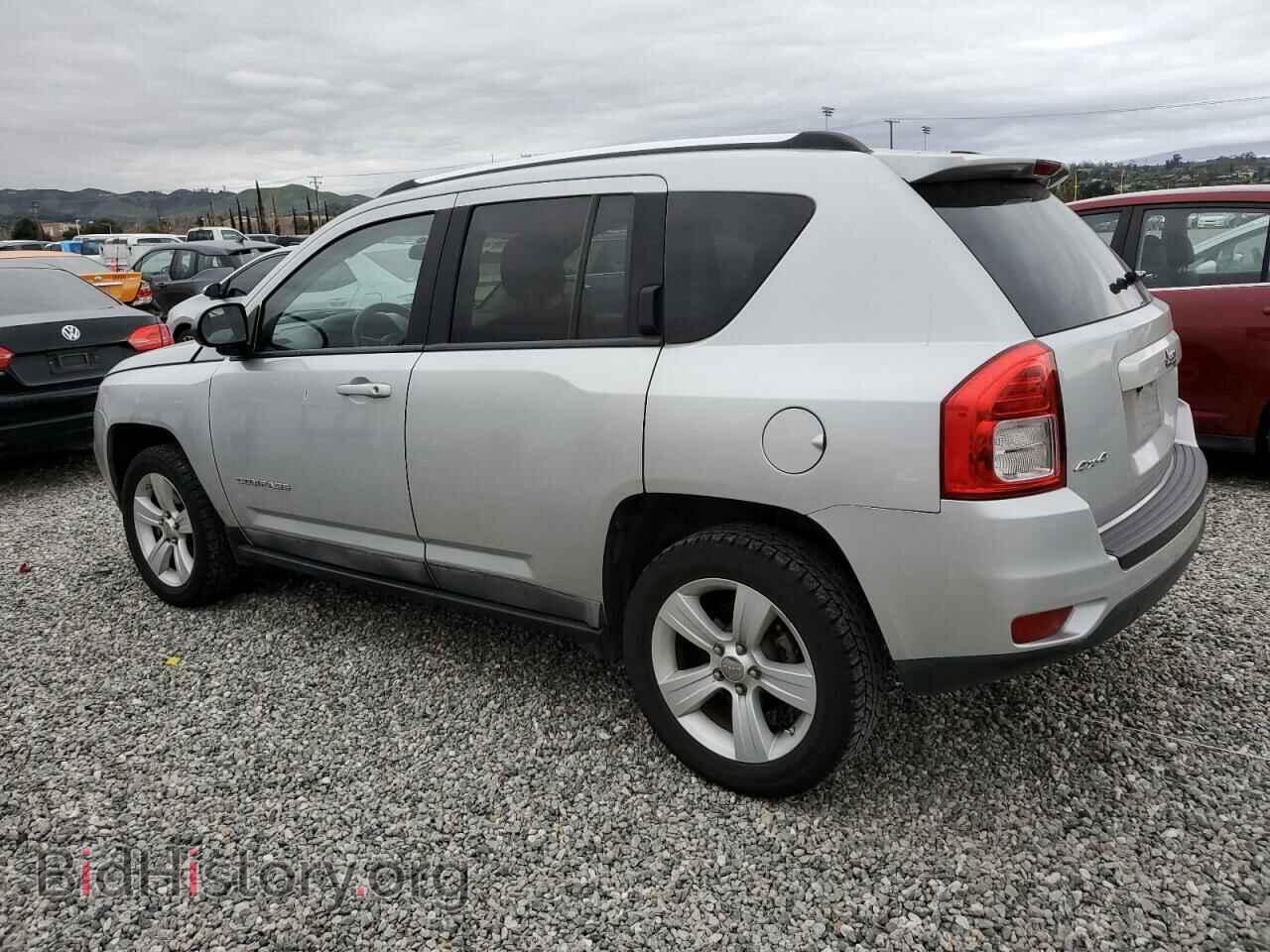 2011 JEEP COMPASS - VIN: 1J4NF1FB6BD141759 - Photo 2
