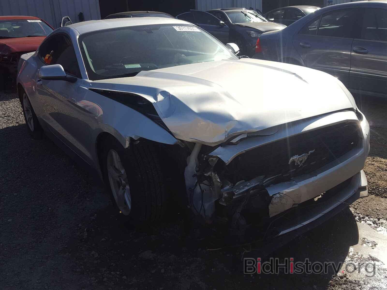 Photo 1FA6P8AM3H5335425 - FORD MUSTANG 2017